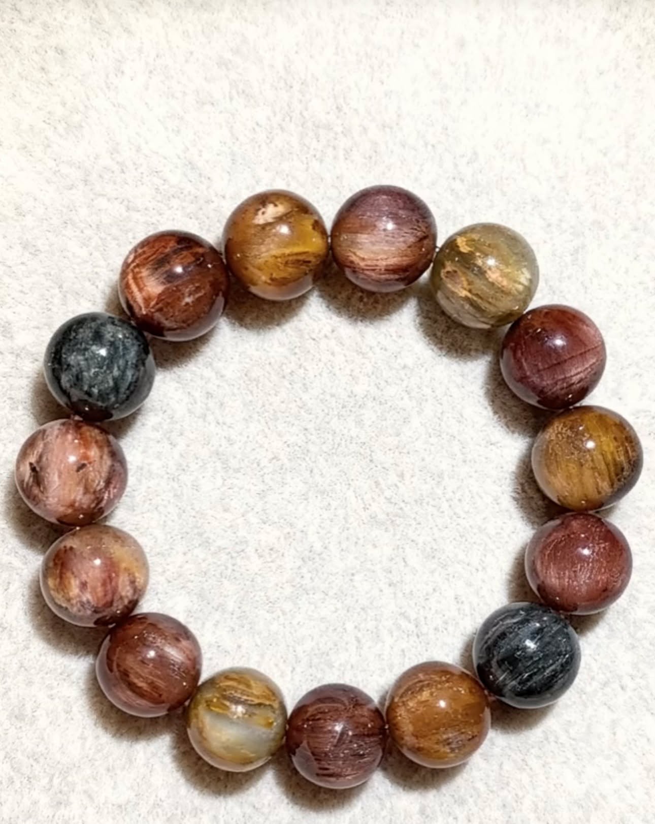 #blingimpress
The language of natural crystals | by BlingImpress
sales@blingimpress.com / DM for wholesale or retail