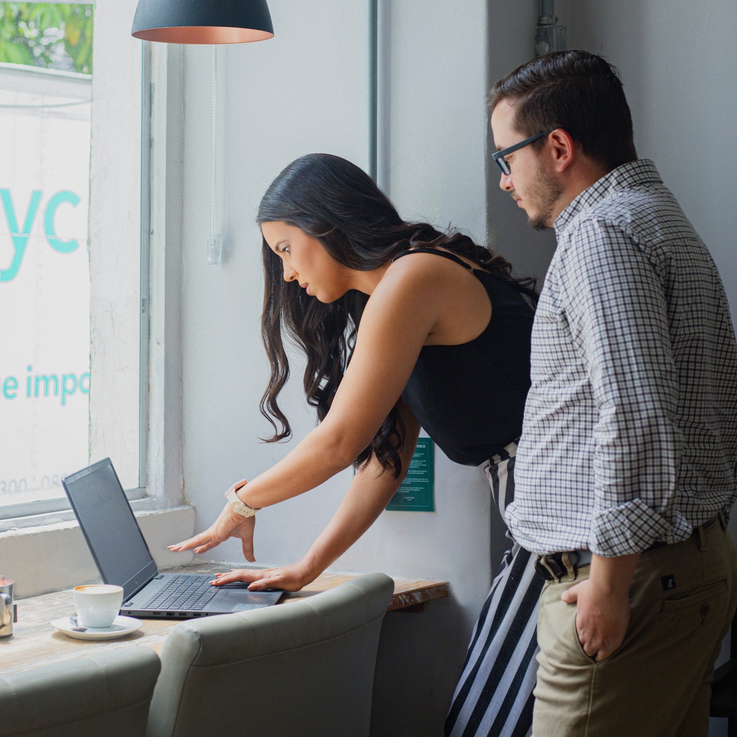 Obrigado 2025, foi um ano muito potente!
Foram vários projetos realizados, novas parcerias construídas, desafios encarados e diversas soluções cocriadas.
Tivemos a honra de trabalhar com novos clientes, experimentar novos formatos de projeto e aprofundar o impacto com quem já caminha com a gente há mais tempo.
Mas se tem algo que não mudou, foi o nosso propósito: Melhorar a gestão de organizações socioambientais para mudar o mundo.
A cada plano construído, a cada oficina facilitada, a cada ferramenta aplicada, a Emboé foi feita por muitas mãos.
💚 Obrigado a cada pessoa do nosso time
💚 Obrigado a cada cliente, parceiro e apoiador
💚 Obrigado a quem compartilhou, confiou e caminhou junto
Seguimos acreditando que dá pra fazer diferente e fazer acontecer. Simbora 2026!
#2025 #fazeracontecer #gestãosocioambiental #somosemboé #ensinareaprender #amorpelagestão #sustentabilidade #gestão #consultoria