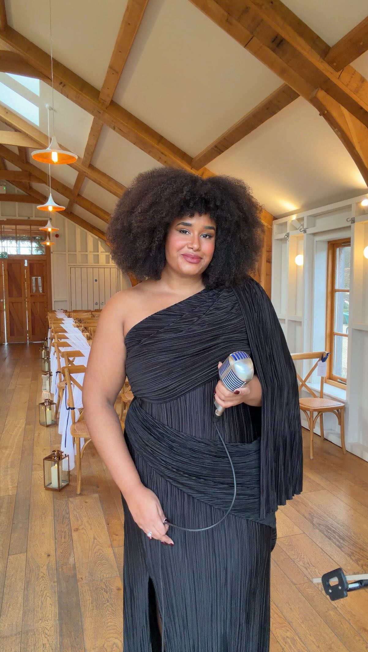 My love is your love 🤍
I hope everyone has had a lovely Christmas and is now enjoying Christmas-New Year Limbo! I for one am enjoying some much needed downtime and reflecting on what a crazy year it has been, in the best way!
2025 has been an absolute blast and I can’t wait for 2026 to be even bigger and better thanks to all of you lovely lot! 🥹
See you on the other side!
Jade xx
——————
#weddinginspo
#weddingsinger
#weddingentertainment
#weddingplanning