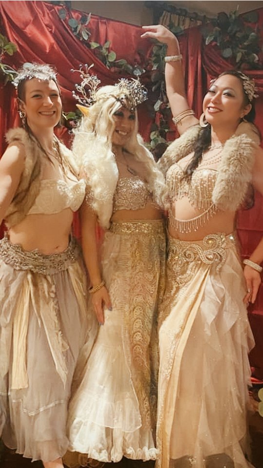 These Ice Elves from Shadowmere had a delightful time enchanting and frolicking at the Fairy & Iron Yuletide Ball! 🧝♀️❄️✨️.
It was a night full of magic hosted by @fairyandironrenaissancefaire @coolauntcreatives
It was a pleasure meeting the acquaintance of so many others in the realm! Please tag and share with us any footage you may have of us.
Thank you for this footage @explorewestcoast
#Invoketress #elves #enchanting #dancers #performers