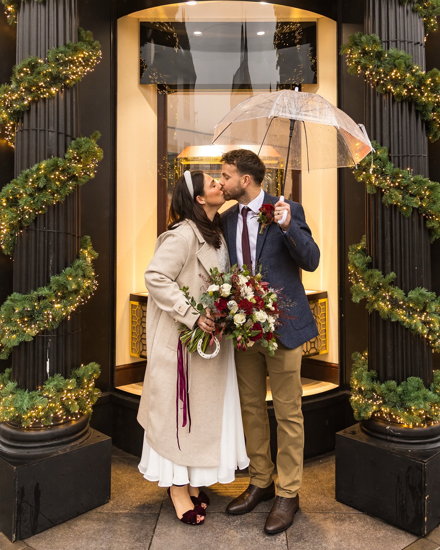 L&P ♥︎
On a raining Saturday a few weeks before Christmas this lovely pair got married. It might have been chucking it down, but with a couple of umbrellas we explored a festive Stratford-upon-Avon, which looked pretty even in the rain.
I offer a mini wedding package, designed especially for intimate registry office ceremonies. Warwickshire is full of beautiful registry offices, and The Henley Room in Stratford is definitely one of them!
@ceremoniesinwarwickshire
#henleyroom #henleyroomwedding #henleyroomsstratford #henleyroomphotographer #henleyroomweddingphotographer #stratforduponavon #stratforduponweddings #stratforduponavonweddingphotographer #stratfordweddingphotographer #warwickshirewedding #warwickshireweddingphotographer #warwickshirephotographer
#midlandsweddingphotographer #amybennettphotography