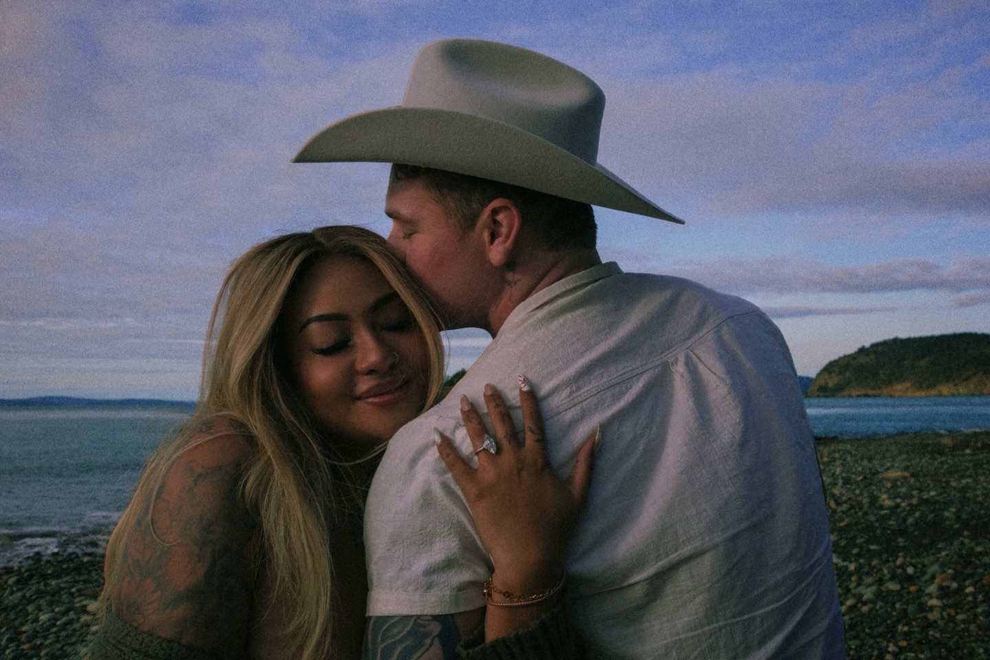 Sorry Avengers, Loki’s taken— 🤍Officially becoming Mrs. Lawless now, guess I’m officially done followin’ the rules + runnin’ away with this outlaw💍
I love you Loki Lawless💌