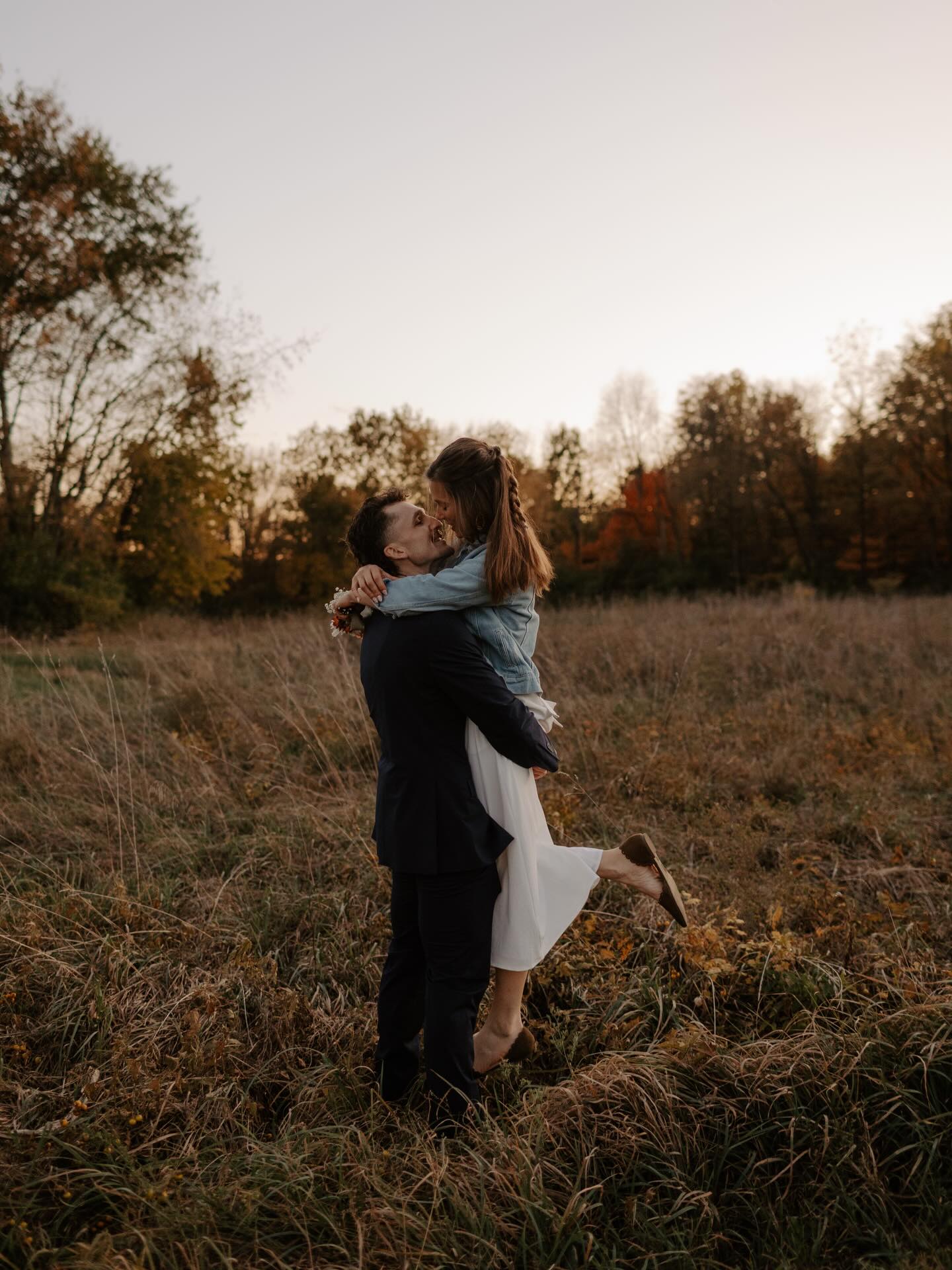 Getting to capture some sweet intimate moments during the rehearsal might just be one of my new favorite things!