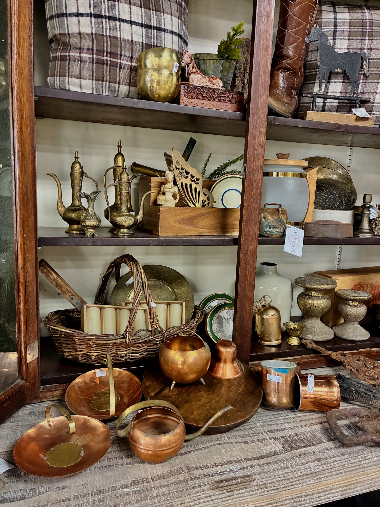 These vintage copper and brass beauties just landed at The Bohemian and I cannot get over the patina, the warmth, the history, the little imperfections that make every single piece feel like it has a story to tell. Trays, vessels, candlesticks, bowls—each one feels collected, soulful, and so easy to layer into your home.
This is the kind of decor that instantly adds character. The kind that makes a shelf feel finished and a space feel lived-in. And yes… I absolutely rearranged them three times because I couldn’t decide which one I loved most. 🤍
Come see them in person—photos don’t even do them justice.
✨ Vintage. Warm. Collected. So Bohemian.
#thebohemianspokane #vintagebrass #brassdecor #vintagestyle #shelfstyling