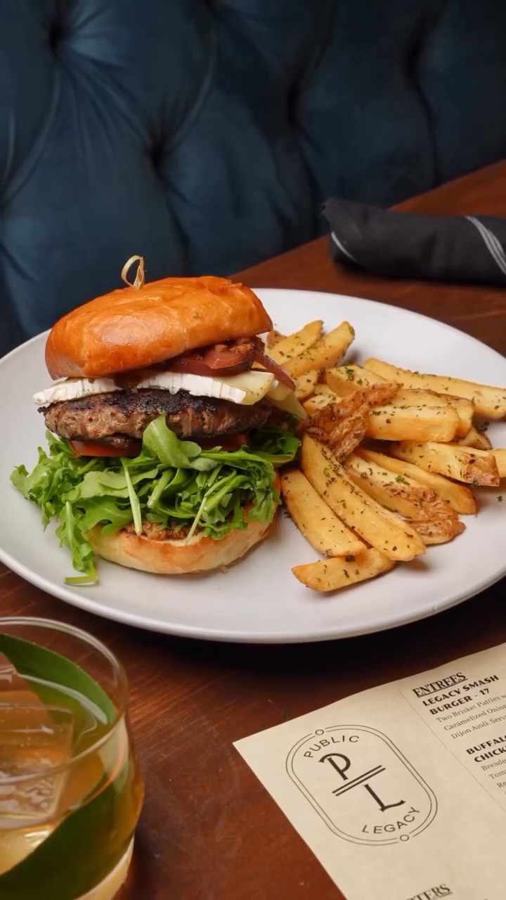 🍔✨ Say hello to @public_legacy's new menu item, The Poacher—your next crave-worthy obsession! Juicy 8oz wagyu, melty brie, red wine-poached pear, peppery arugula, and bacon mustard vinaigrette on a potato brioche bun, served with golden fries. Don’t just hear about it—come taste the magic today! 😋
#StadiumPromeande #LetsEatOC #OrangeCA #PublicLegacy #ThePoacher #WagyuLove #FoodieHeaven #SeasonalMenu #SavorTheFlavor