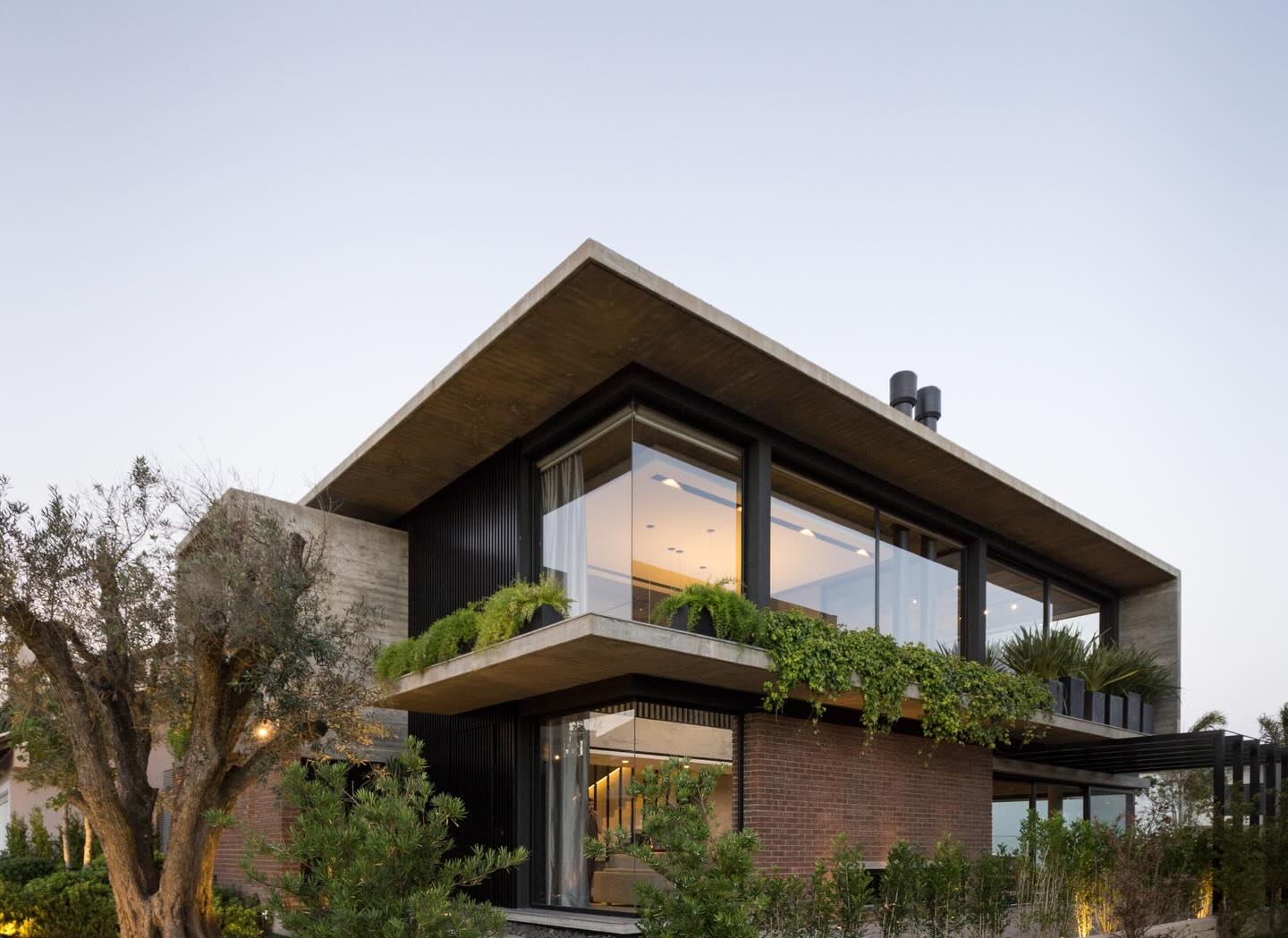 Série Casas de Praia. Casa Weber, por @galeria_733.
Capão da Canoa, RS
#arquitetura #casabrasileira #casascontemporaneas #galeria733 #casadepraia
_____________________________________________
contato@galeria733.com.br
Fone: (51) 3416-0412
•
GALERIA 733