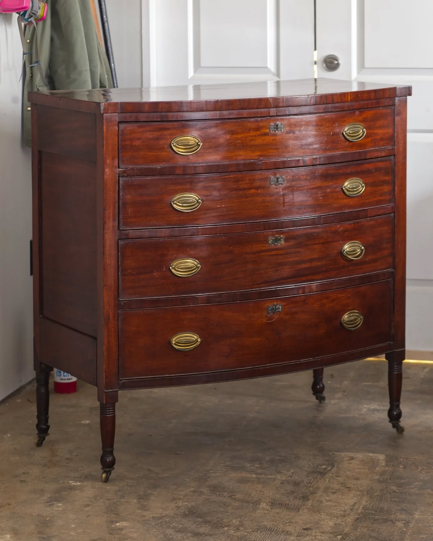 Still away from the workshop for a few more days, but I did deliver this bow front chest this morning.
Reshoed all the drawers, replaced some missing veneer, replaced missing cockbeading, filled a split on the side (not seen in photo), and rejoined the top which split along an old glue line. All followed by a good touch up and wax.
#furniturerestoration #furniturerestorer #mahogany #bowfrontchest #restoredinbaltimore