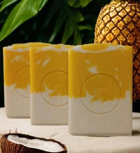 🌴 Get ready to pamper yourself with our Piña Colada Soap Bar! 🥥✨ Crafted with natural ingredients to offer a refreshing tropical escape, every shower will feel like a vacation. Perfect for all skin types! Treat yourself or a loved one with this indulgent delight! ☀️
Link in Bio