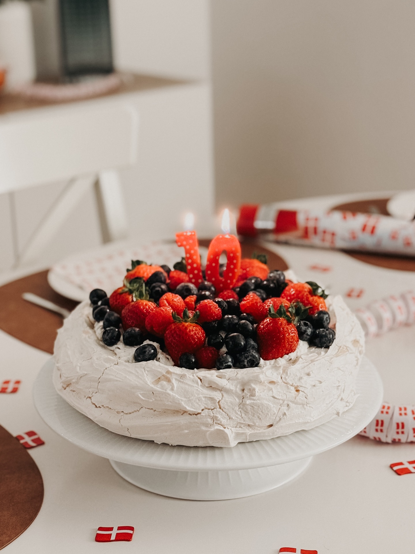 🇩🇰 F Ø D S E L S D A G 🇩🇰
I dag fejrer vi Milas 🇩🇰🎂🎈Ikke kun hans 10 års fødselsdag, men også den fantastiske lillebror, søn og gode ven han er ♥️ Han er en kæmpe inspiration for mig med hans gå på mod, altid hjælpsomme og kærlige væsen, positive sind og hans mange succesfulde bolde i luften ♥️
Han havde inderligt ønsket sig en tur til Barcelona for at se champions League kampen mellem FC Barcelona - FCK… og det fik han. En meget glad dreng 😍
Kæmpe tillykke mit lille menneske. Elsker dig højere end du nogensinde vil forstå ♥️