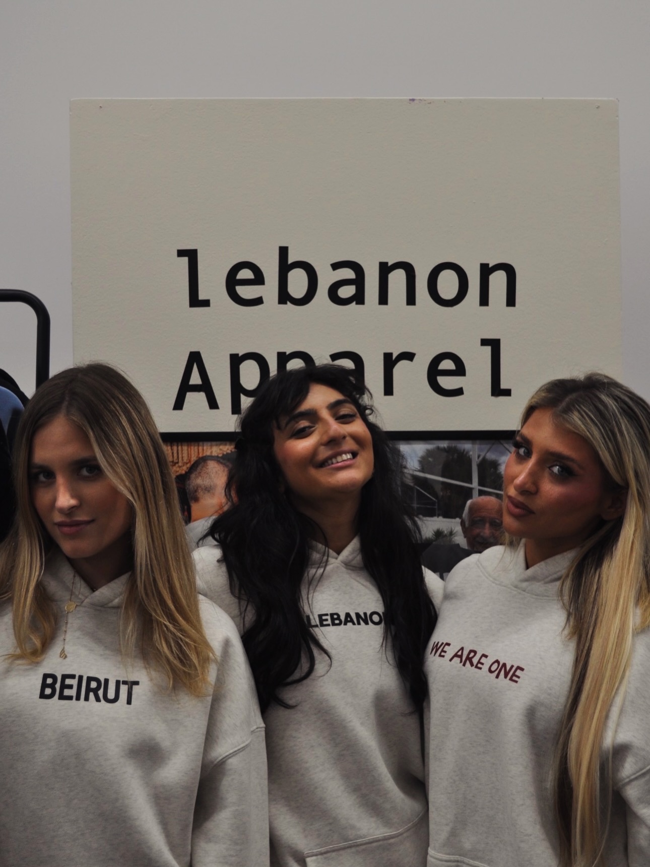 🇱🇧 www.lebanon-apparel.com 🇱🇧
Models:
@mayasoufii
@dianaelchaar
@loulwaalsoufi
#lebanon #comfystyle #modelife #model #lebanese