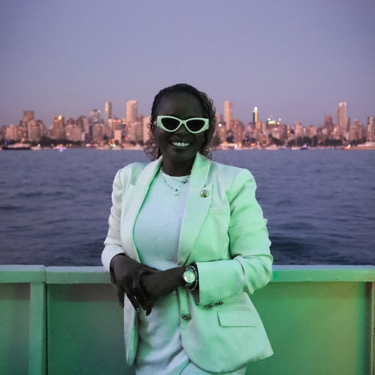 New Year’s Eve hits different… when the dance floor floats! 🛥️✨
This Wednesday, 200 party people. One moving nightclub. Vancouver’s skyline glowing like it knows something you don’t.
• Top 40, Hip Hop, RnB, Latin, Throwbacks + more
• Premium bar
• Pro photographer catching your elegant New Years looks
Tickets are moving fast! Boats don’t wait!
Get yours today: https://www.vancouverboatparties.com/newyearevecruisepartyvancouver2026