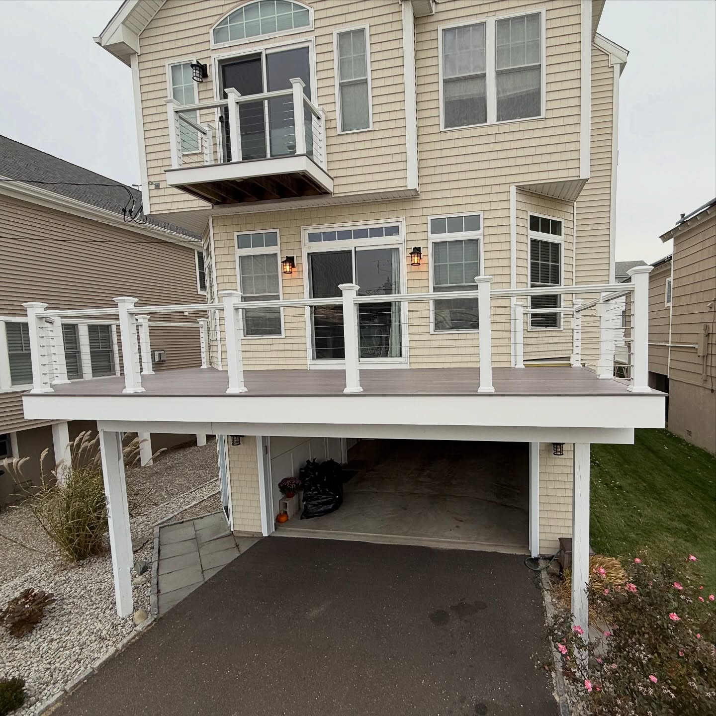 Now that the New Year is here🎉🎊, THIS IS THE TIME to book your deck project!
This deck was the last one to complete our fall projects. Who wants to be the 1st deck on our Spring schedule? And it'll give you something to look forward to while dealing with the bitter cold 🥶
And if you have a winter interior project, there's still space in our schedule to accommodate your needs. Call today to schedule an appointment. 203-778-9385
www.soliminecontracting.com
#deckdesign #deckbuilding #cabledecking #trexdecking #exteriorprojects #homeimprovementcontractor #ctcontractor #designbuildcontractor #familyownedandoperated #homeimprovementprojects #compositedecking