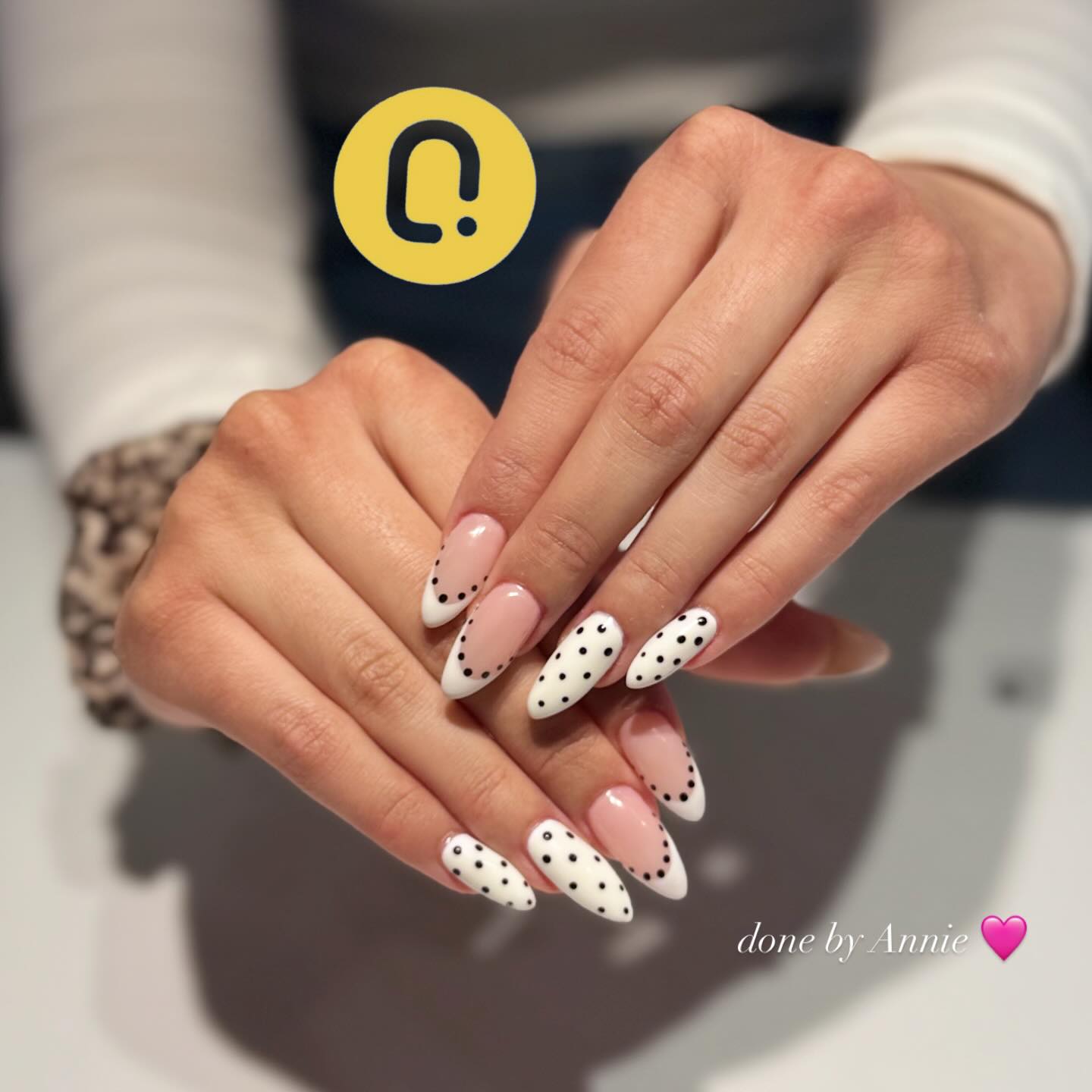 polka dots at it’s finest 👀💗💗
#nailsplus #bloorwestvillage