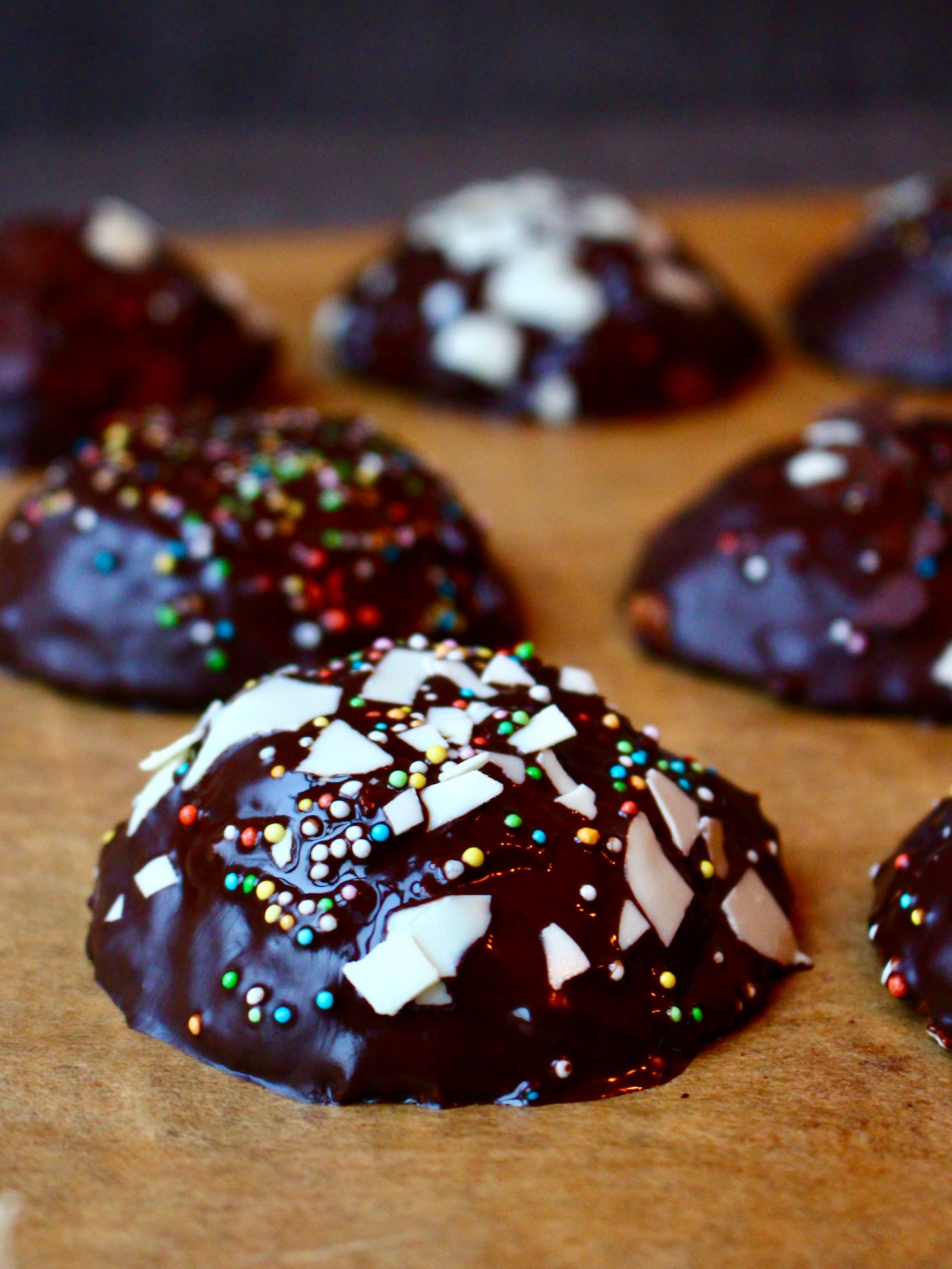 Have you ever baked gingerbread cookies yourself? ❄️🍪
If not, you should definitely give it a try.
These are our homemade gingerbread cookies for the Christmas season 🎄✨
#homemadecookies #christmaslove #cookies🍪 #bakingfun #deliciousfood