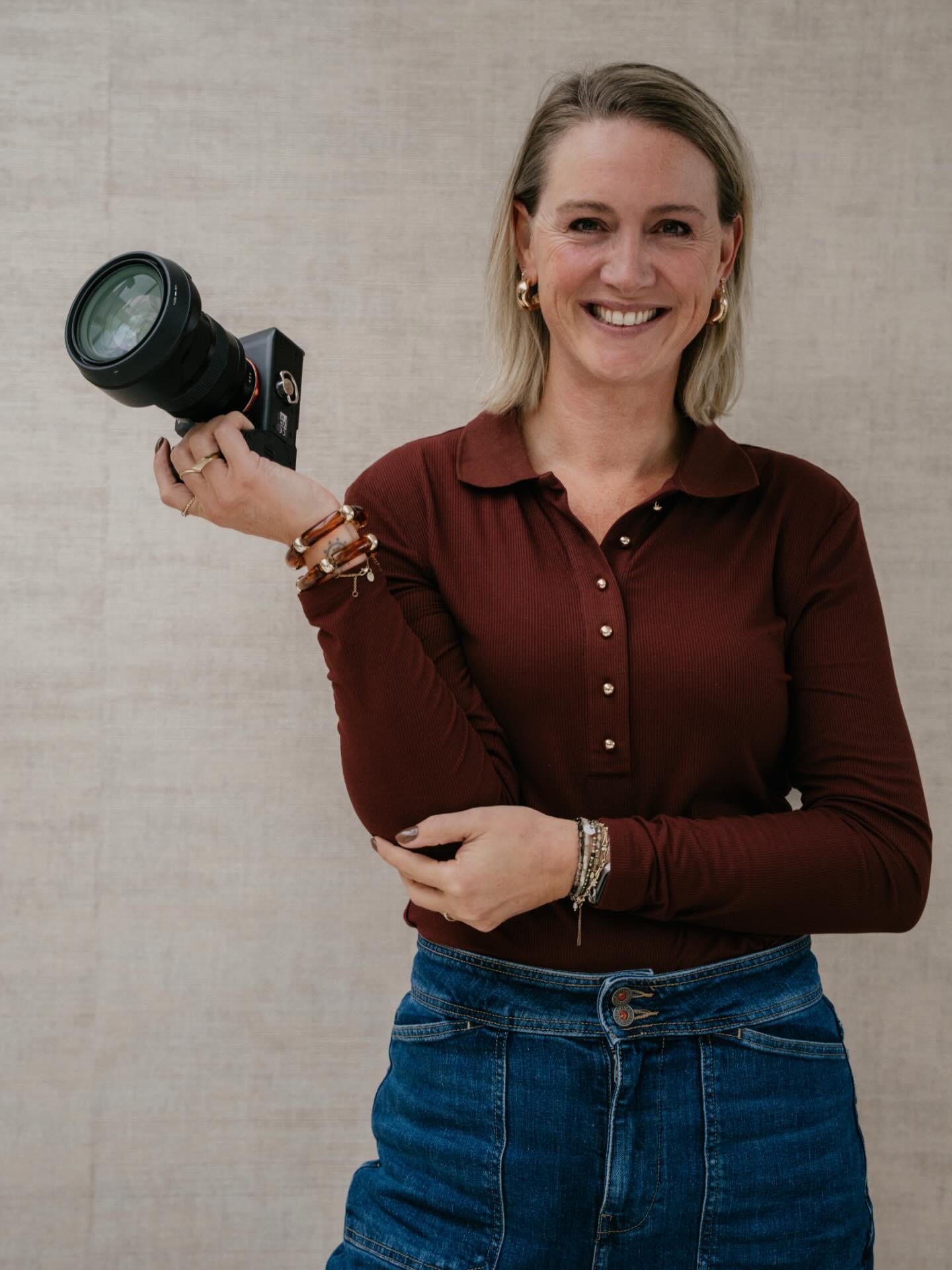 Mijn laatste bericht van dit jaar…. Oh oh #wateenjaar een geweldig jaar weer! Weer zoveel mooie shoots mogen doen. Dankbaar! Dank jullie wel!!!! Op naar weer een nieuw mooi jaar, weer mega veel zin in!!!!!
#dankbaar #fotograafettenleur #allesflits #fotograafbrabant