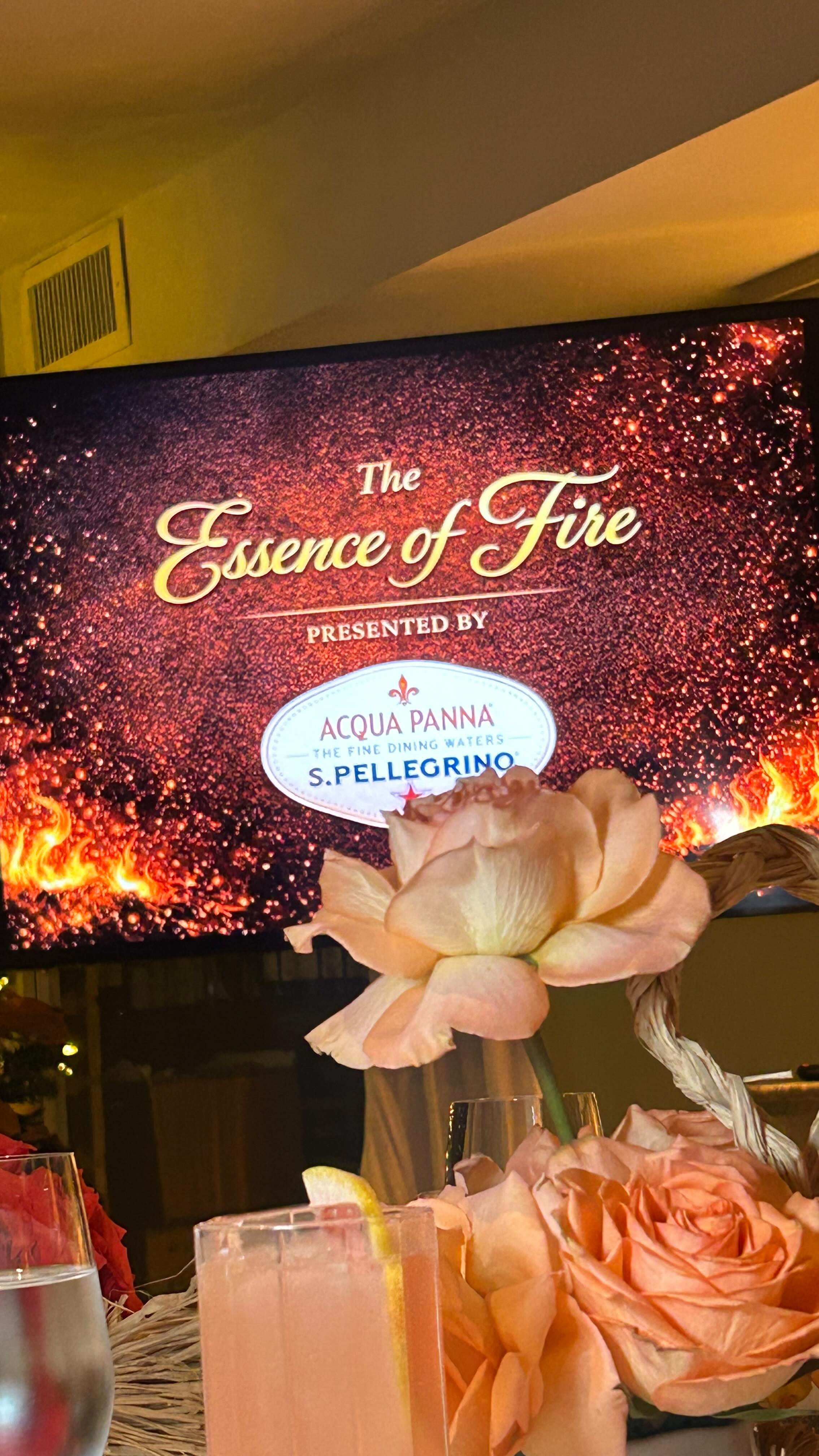 Big thank you to @sanpellegrino_us , @acquapannausa and @bludornhtx for such a great evening!!
The Essence of Fire dinner with @aaronbludorn was truly a celebration of smoke & fire and and the city of Houston 🤘🏾
@jojo.emale thank you and I can’t wait to get a custom magnum of San Pelligrino of my own!