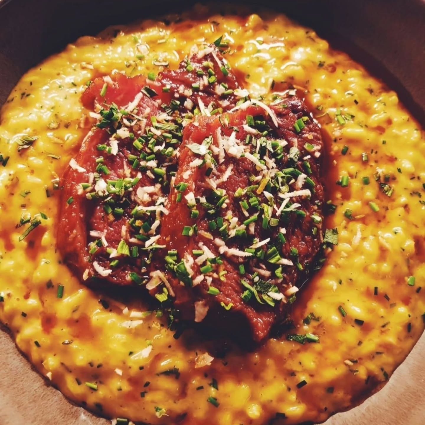 Braised ox cheek, milanese risotto, horseradish gremolata 😋