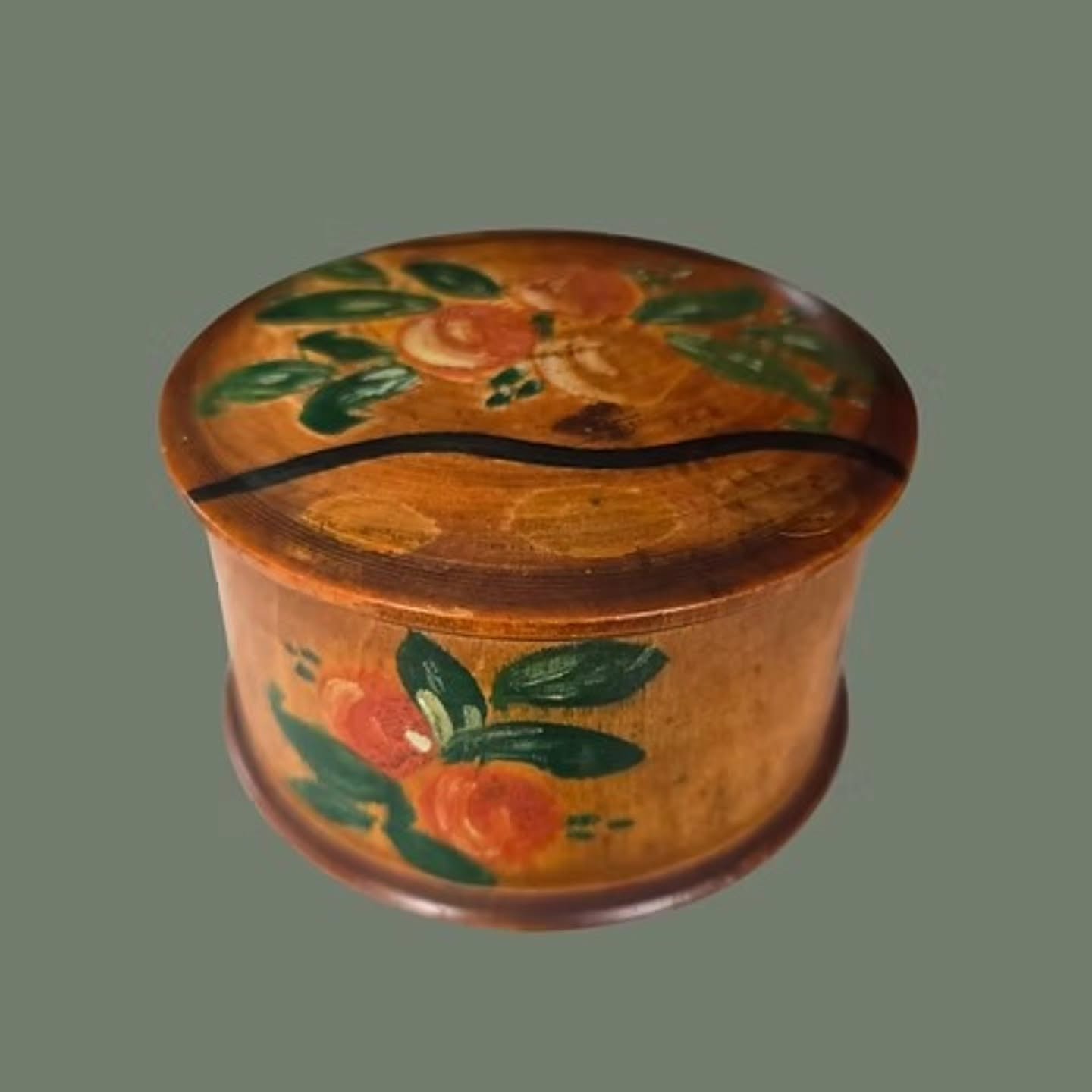https://www.objetdart-stuff.co.uk/product-page/vintage-hand-painted-folk-art-treen-pot