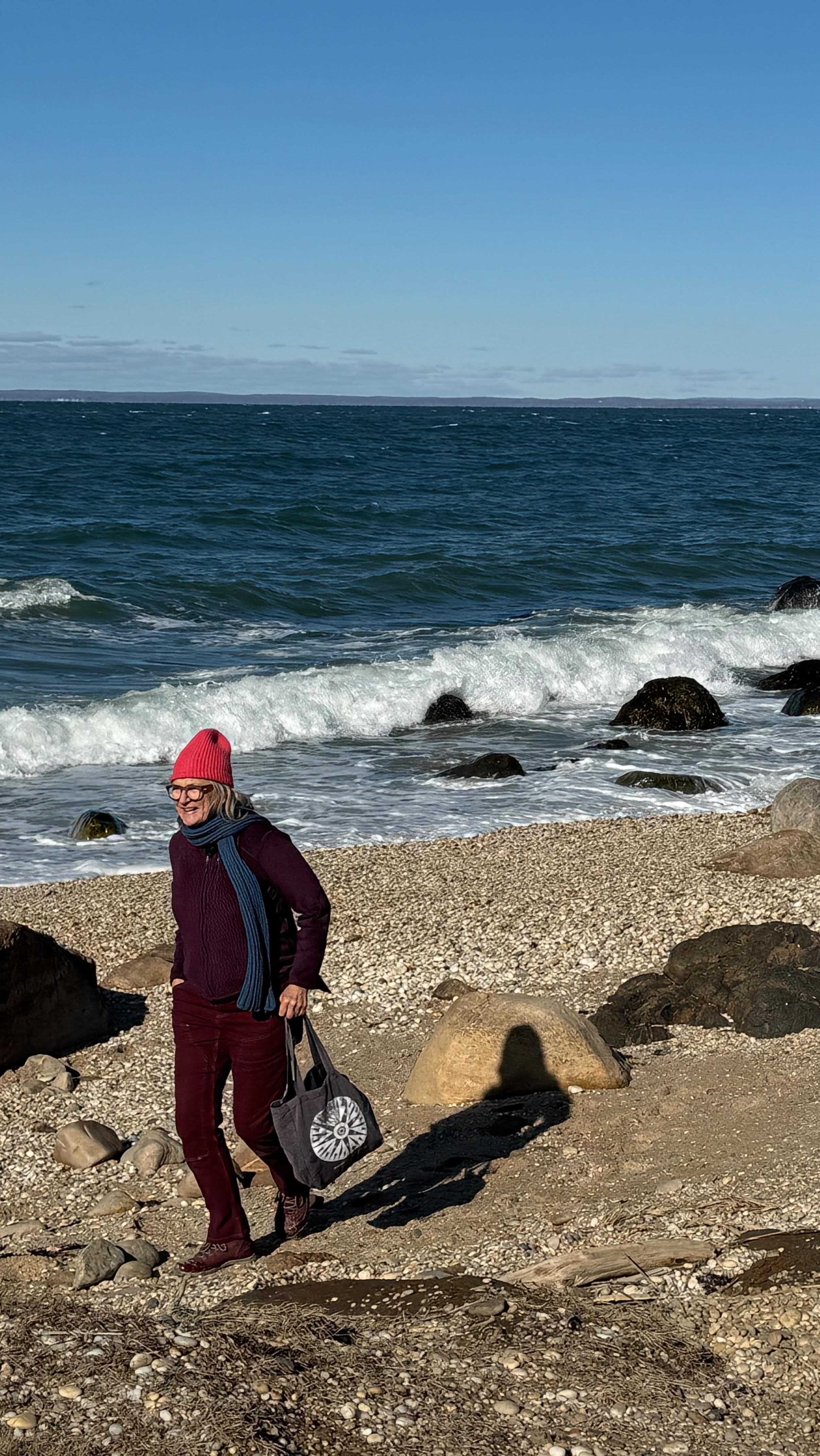 The ocean doesnโt run on Dunkin. ๐ณโ๏ธ
Weโre on the news! Check out our feature onย @news12liโs @eastendshow.ย ๐ Host @erincolton joined our team to learn about our mission and get hands on with ocean plastics!
๐ LINK IN BIO!
Our feature on The East End aired four times over two weekends, reaching viewers across New York, Connecticut, and New Jersey. ๐ With the showโs annual reach of up to one million households, we are proud to share our story with a substantial regional audience and introduce many new people to our mission.
@cindypeaseroe
#UpSculpt #Nonprofit #News12 #LongIsland #EastEnd