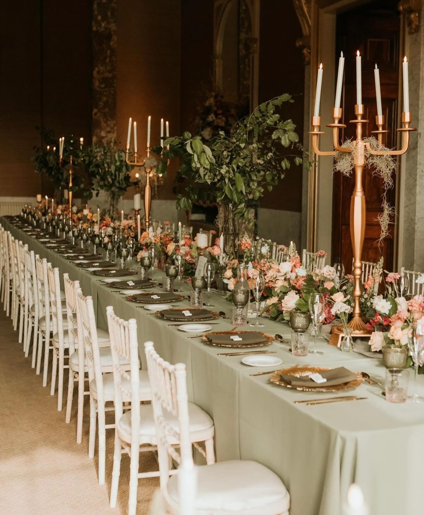 A little more about us…
Did you know we have an extension design and hire catalogue
We stock so many variations of items from coloured glassware, charger plates, a large design catalogue of linens for your table dressing and chair styling, chair hire, large mirror table tops, gold cutlery plus many more
This selection you can add to your floral design to take your day to another level with us or even just hire separately if you have a florist or looking to DIY
DM us for your copy