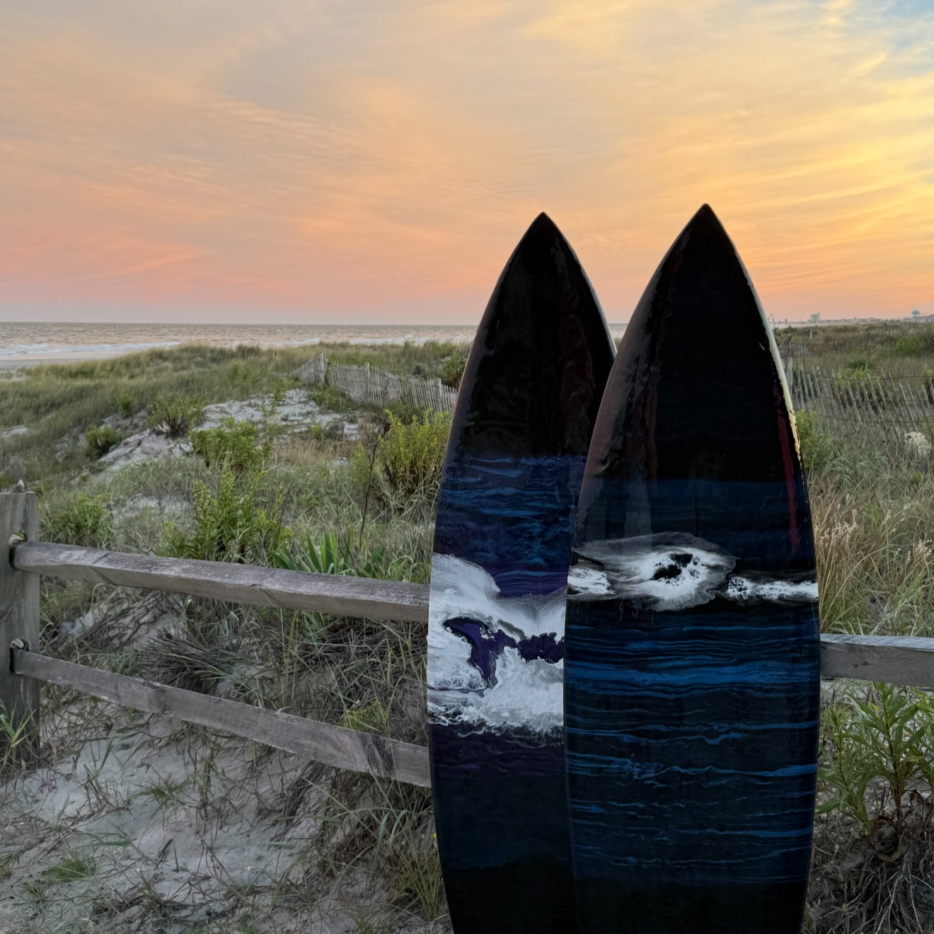 @justinegiorart Custom fine art surfboards!