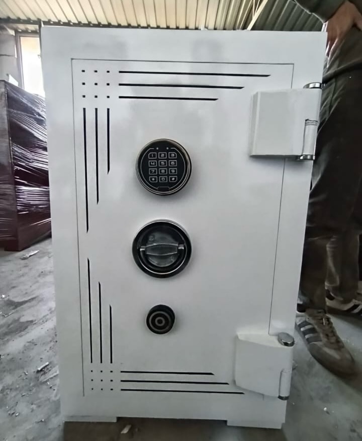 70 boy 42 en 36 derinlik tek kapı Fiyat ve bilgi için dm