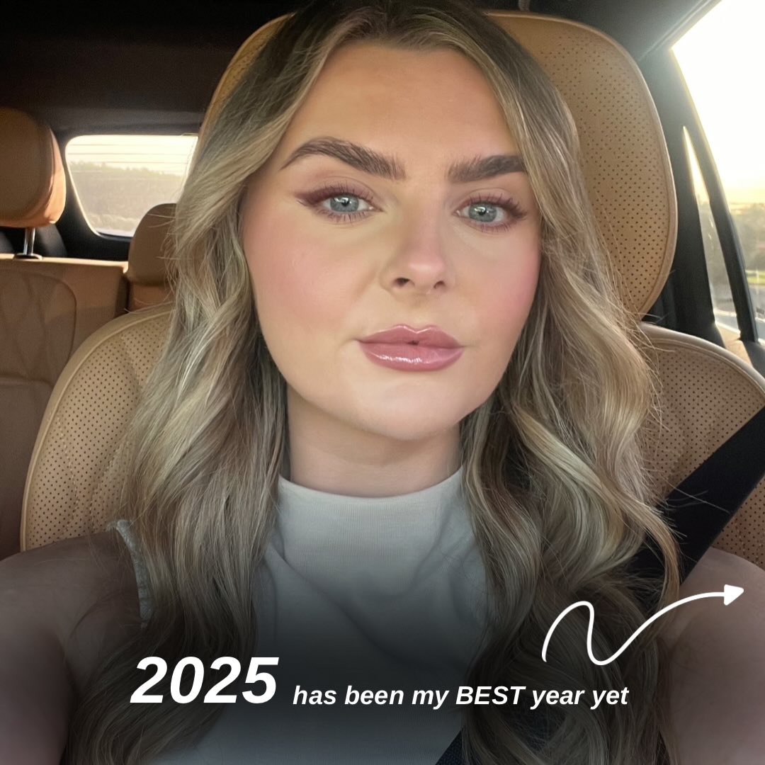 BEST YEAR YET 🥹
• Became a Official & Master Trainer for my two favourite brands @london_lash_pro + @inlei_uk 👩🏼🎓🎓
• Handed out 45 certificates to students ✍🏼✅
• Moved to Dubai to start a whole new life 🇦🇪
• Now working / testing on a secret product line for a global brand 🧪👩🏼🔬
• Prepping my online courses for next year - to level up my current students and new students coming on board 💻
2026 I’m ready for you!!!!! 🥹🥹🥹
