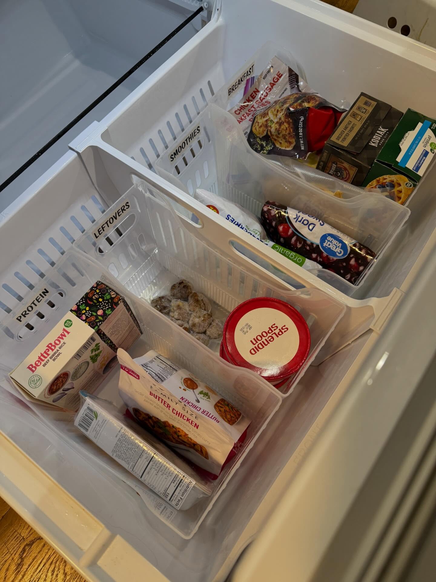 One of my favorite post-Christmas traditions is giving my fridge and freezer a full refresh.
Out goes anything old or questionable, and everything gets good wiped down!
But today I wanted to share with you the real MVP of my freezer, the multi-purpose bins from @thecontainerstore
āØThey allow you to easily group food by category and stop everything from piling on top of each other like a frozen game of mystery meat mountain.
I use these in my own bottom freezer and Iāve also used them in a clientās side-by-side freezer, and they work beautifully in both.
Want more photos and product links?
āØDrop FREEZER below and Iāll send you the blog and links, because your freezer should not feel mildly threatening every time you open it.
Side note: Iāve had these containers in here for years, and YES, they hold up in the cold just fine.
#lexingtonkyorganizer #freezerorganization #kitchenorganization #sharethelex thecontainerstore