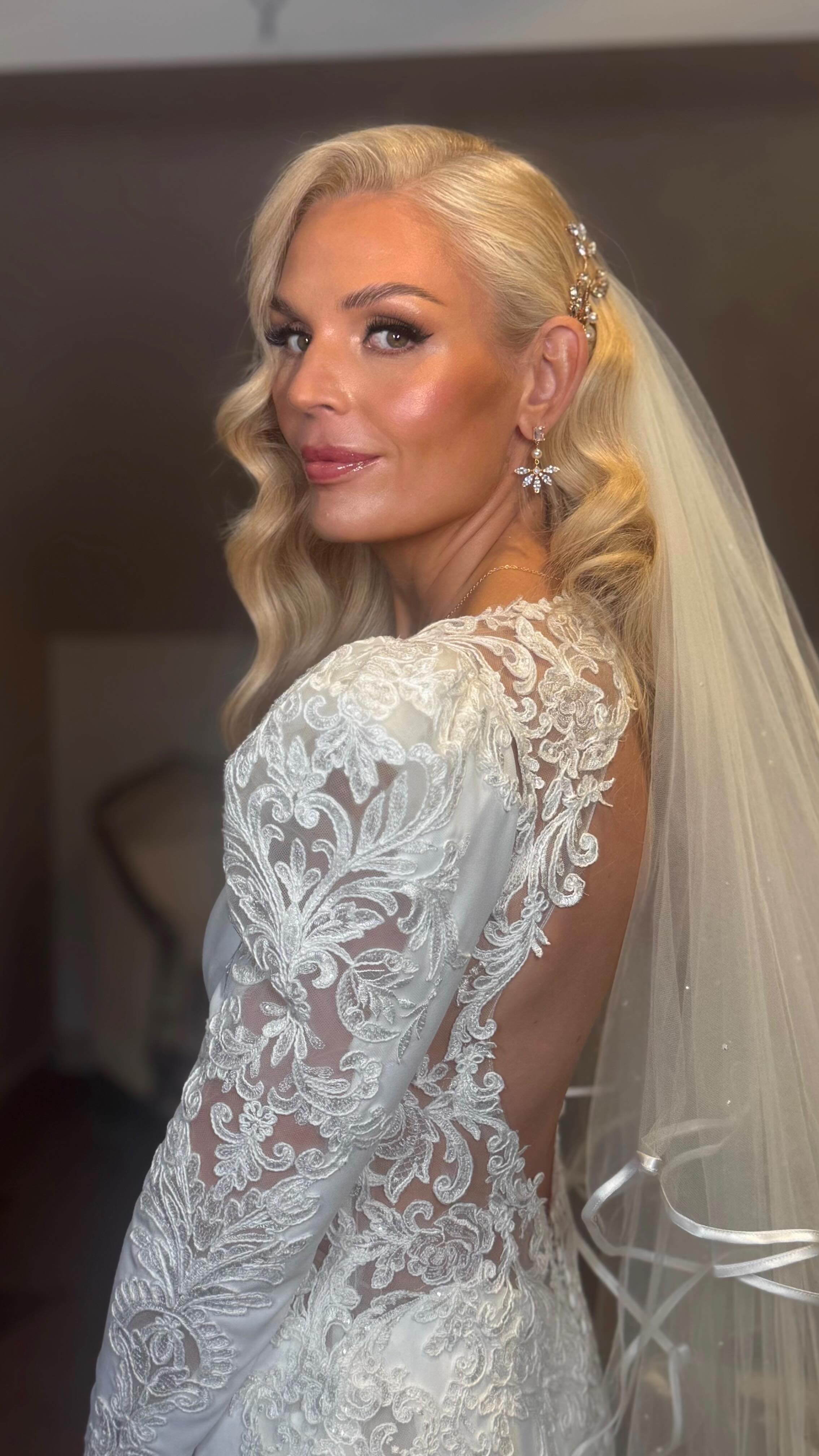 The Brides of 2025 🥂💍
The 2025 bridal energy has been unmatched!
Here is a little glimpse at some of the beauties that sat in my chair this year. To say I’m obsessed with each and every one of my brides would be an understatement.
I specialise in create high impact modern bridal glamour that leaves a lasting wow impression. With a polished and ‘quiet luxury’ approach, I’ll have you photo and aisle ready for your once in a lifetime ‘I DO’ moment
Are you ready to be a Danielle Louise Bride?
Visit www.daniellelouiseartistry.com to book for 2026/2027.
#westmidlandsmakeupartist #warwickshiremakeupartist #cotswoldmakeupartist #worcestershiremakeupartist #birminghammakeupartist