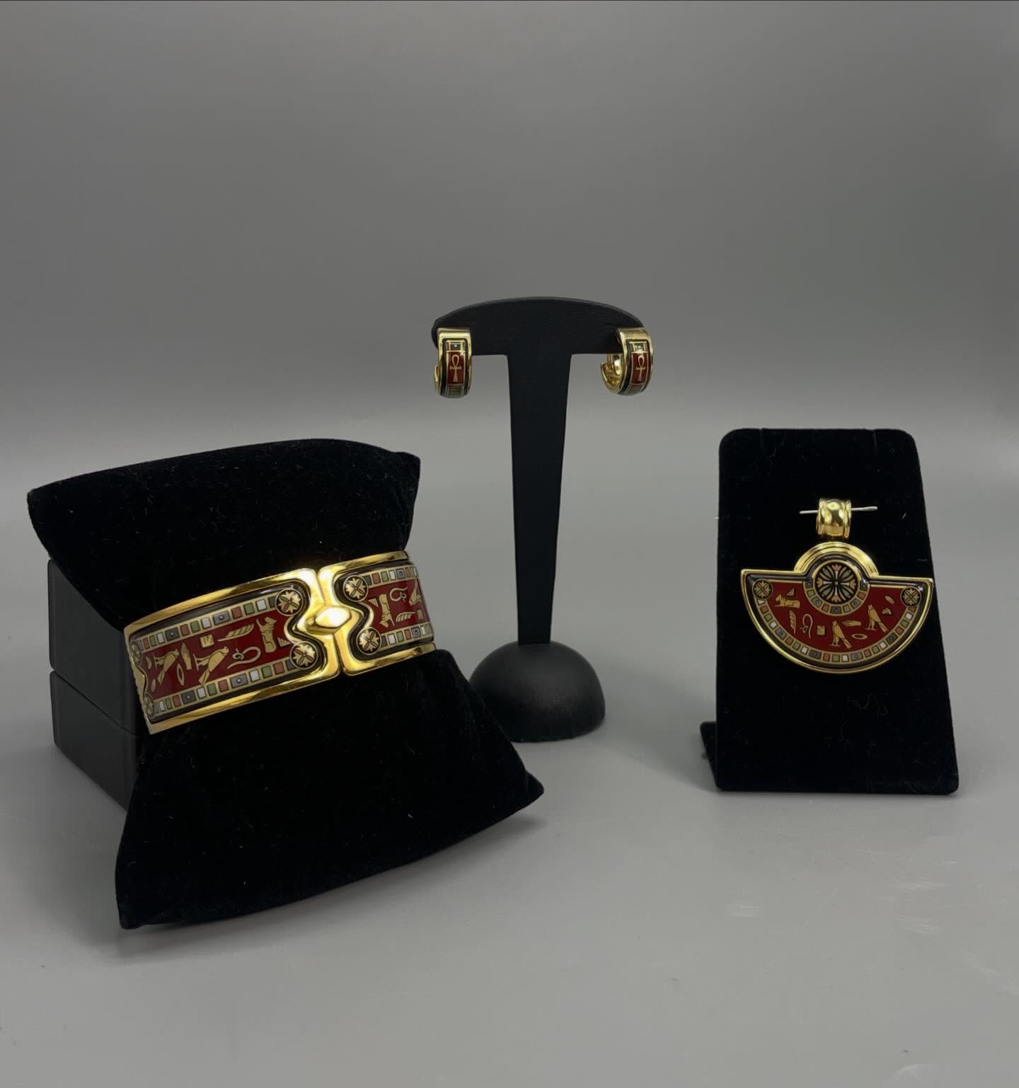 Parure Frey Wille collection Pharao perfect conditions Bangle, pendant, earings 🇧🇪 #yesterdayknuts #freywille #bijoux #luxe #jewellery