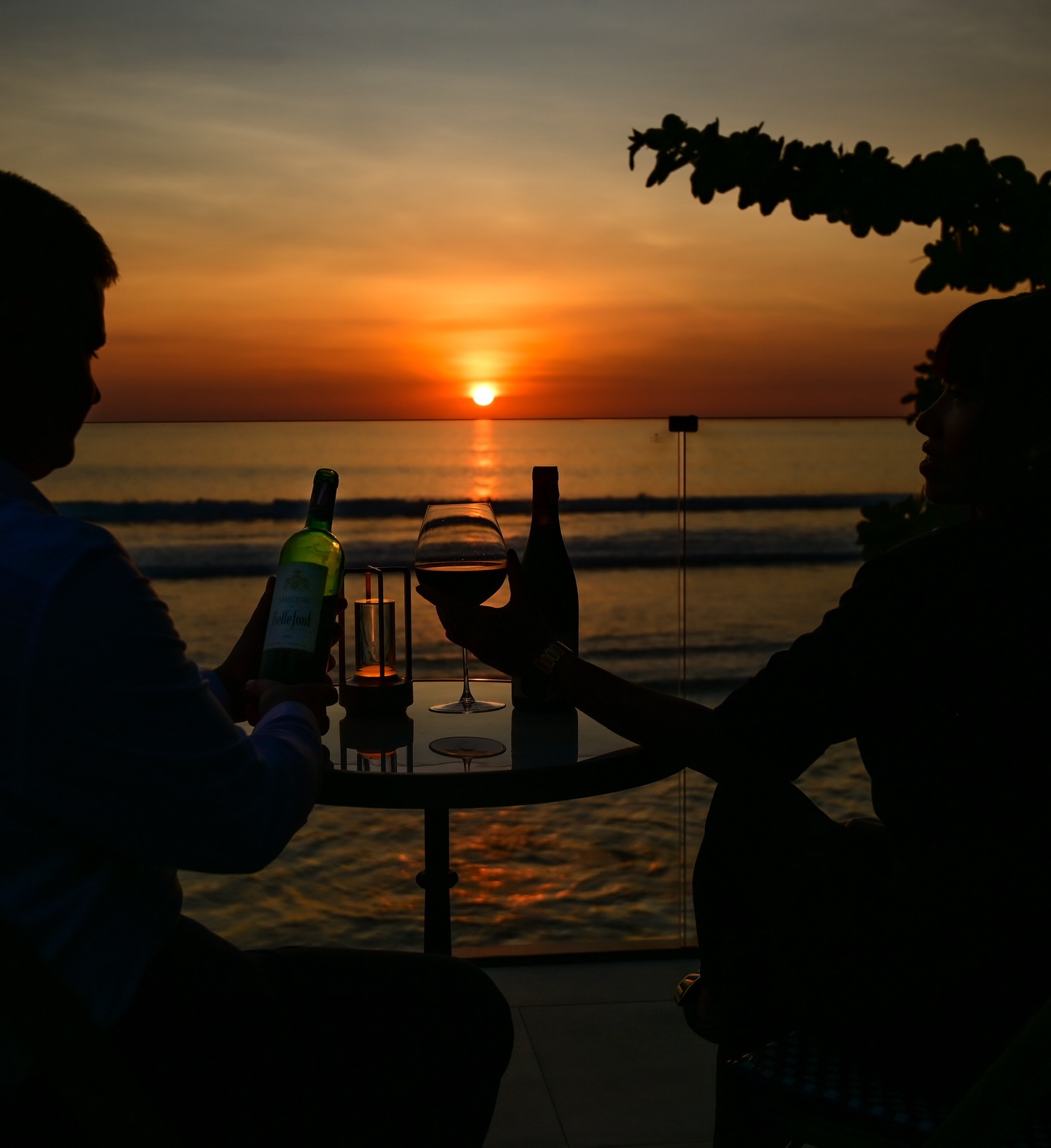 As the sun melts into the Andaman Sea, time slows.
A glass raised, the horizon glowing, and the gentle rhythm of waves as your only soundtrack.
At L’Arôme by the Sea, sunset is not just a moment — it is a ritual.
Where refined French gastronomy meets the poetry of the ocean, and every evening becomes a memory worth savoring.
🍷 Sunset aperitif
🌅 Oceanfront fine dining
✨ An experience beyond the table
#LaromeByTheSea #SunsetRitual #OceanfrontDining #FineDiningPhuket #FrenchGastronomy GoldenHourMoments