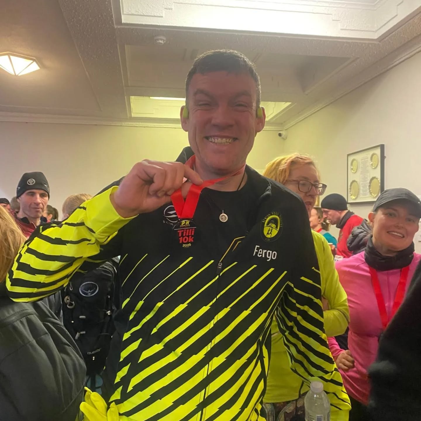 What a way to finish up this year's racing! Big shout out to Neil and Stuart who smashed their 10k PBs at the Tilli 10k yesterday as part of an excellent turn out from the @newton_road_runners.
Incredible amount of work gone into those PBs! I'll even let them both off with ignoring the 'take it easy' instruction!
#coaching #medalmonday