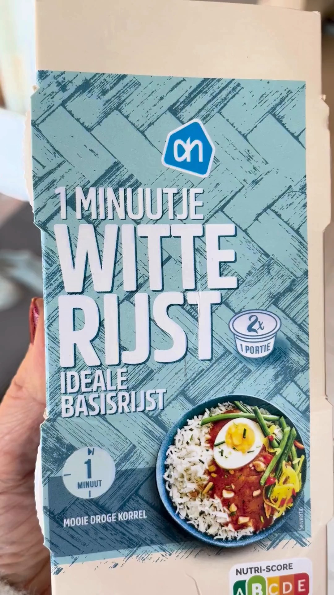 Kant-en-klare rijst: gezond of toch niet? 🍚
Voorgekookte rijst = gewoon rijst. Al gestoomd, klaar voor gebruik.
Niet “ultra-slecht”, wél… afhankelijk van hoe en hoe vaak je ze inzet.
Witte rijst blijft wel witte rijst,
Snel energie, weinig vezels. dus beter de bruine versie
Dan kan het prima op drukke dagen.
En dát is exact wat je leert in mijn online training
👉 Winkelen zonder valkuilen
✔️ snel winkelen
✔️ slimme keuzes maken
✔️ geen uren in de keuken
✔️ én toch gezond blijven eten
Niet alles wat snel is, is ongezond.
Maar niet alles wat “handig” oogt, is automatisch slim 😉
In dit filmpje zie je zo’n klassiek voorbeeld: potjes voorgekookte witte rijst.
Geen drama. Wel iets om bewust mee om te gaan. Voorgekookt, oké, nog beter : de bruine versie
👉 Wil je leren wat kan, wat beter kan en waar je echt moet opletten in de winkel?
Dan zit helemaal juist in mijn online training Gezond winkelen zonder valkuilen!
zet je nu alvast op onze wachtlijst en krijg een bonus cadeau !! Zet "Wachtlijst" in de comments!!
De Bonus : 3 weken planner ; -3 tot 4 kg in 3 weken !! Met recepten en al!! Ideaal om 2026 te starten!! GOGOGO, 2026 wordt top!!
Tot gauw!!
Liefs,
Elly 💋
(Want gezond leven mag ook snel en praktisch zijn )