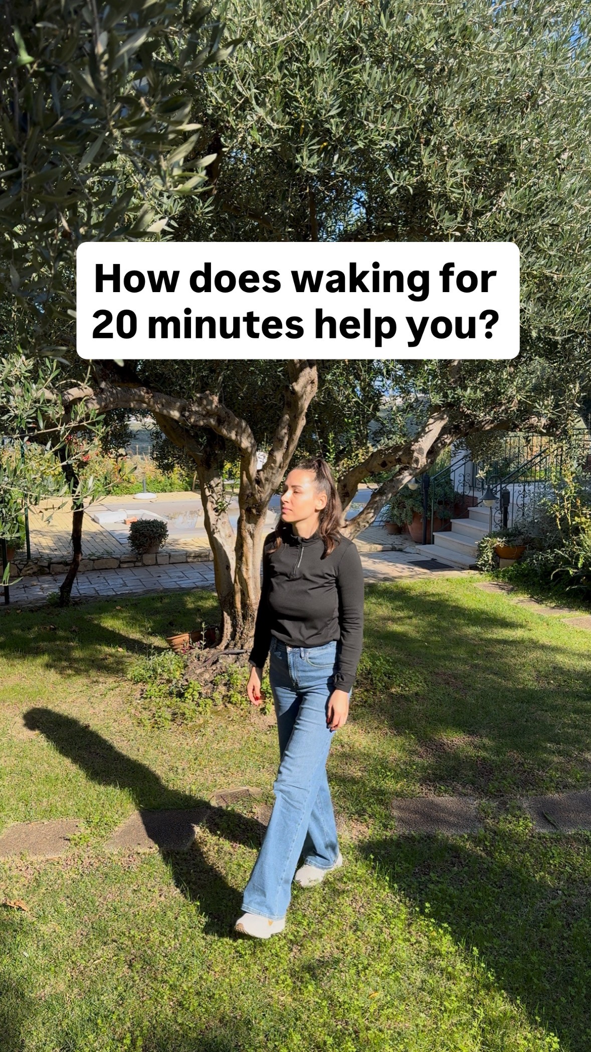 Why walking helps after a concussion 💛
🧠 Boosts neuroplasticity – Walking helps the brain form new connections, supporting recovery after an injury.
💆♀️ Reduces anxiety and stress – Light aerobic activity like walking helps regulate the nervous system and can calm overactivity in the brain (especially helpful for sensory overload).
🩸 Improves blood flow to the brain – Essential for delivering oxygen and nutrients that support recovery.
😴 Promotes better sleep – Many people with a concussion struggle with sleep; walking can help restore a healthy sleep rhythm.
⚖️ Improves balance and coordination – Gentle movement helps retrain the brain and body to work together, especially if dizziness or balance issues are present.
🎯 Boosts mood and motivation – Walking stimulates endorphin production and can help counter the low mood that often occurs after a concussion.
❣️ Research shows that just 20 minutes of walking activates brain areas involved in mood, focus, and memory.
🧠 Images inspired by brain scans from Chuck Hillman, PhD (University of Illinois). Red = high brain activity; blue = lower activity.
But… if walking is still difficult — start small.
🚶♀️ One minute counts. It’s not about distance, it’s about rebuilding confidence in your recovery.
💭 How often are you able to go for a walk? Let me know below ⬇️