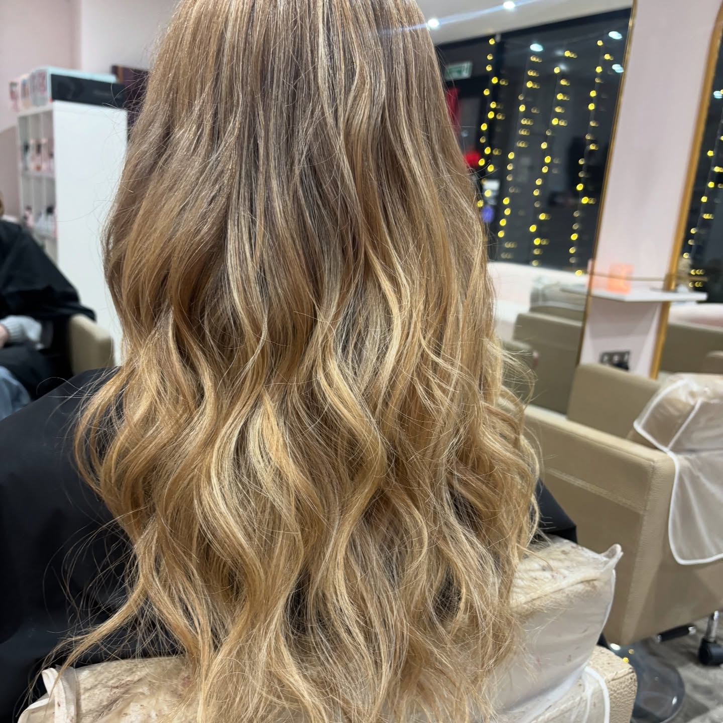 A small re-cap of 2025. Love my gals, we have the best team @pinkkhairdesign 🩷🥰 xxx