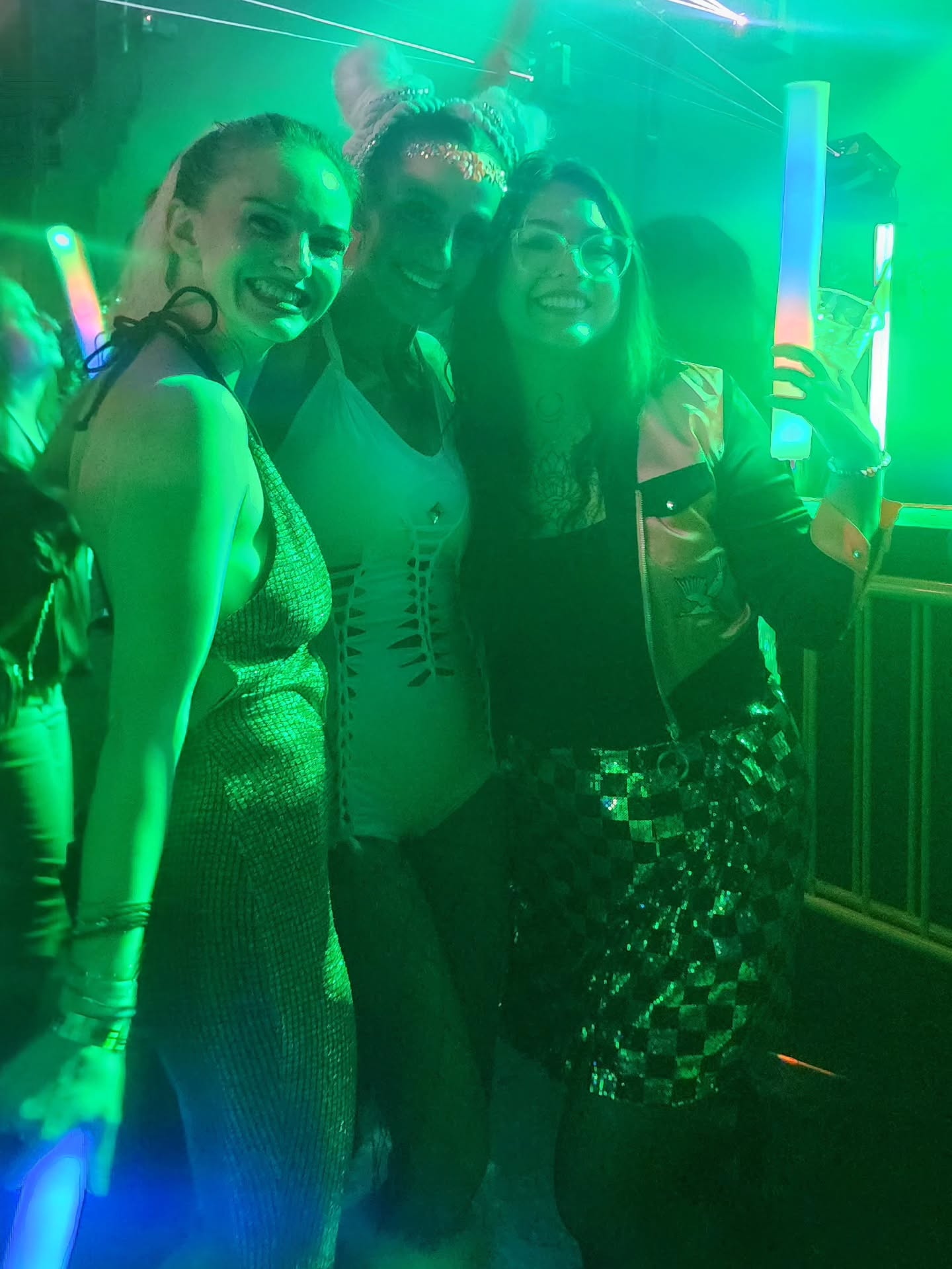 Congratulations to @dandylionevents on such a successful Silver Ball New Year’s Eve!
The entire team was incredible! Loving, supportive, professional, and fully committed to making the night shine. Huge appreciation to the DJs, performers, lighting and sound, and @warehouse2565.
Bravo 👏👏👏. What a beautiful way to ring in the new year. ✨
#djgirlparty #dancebiach