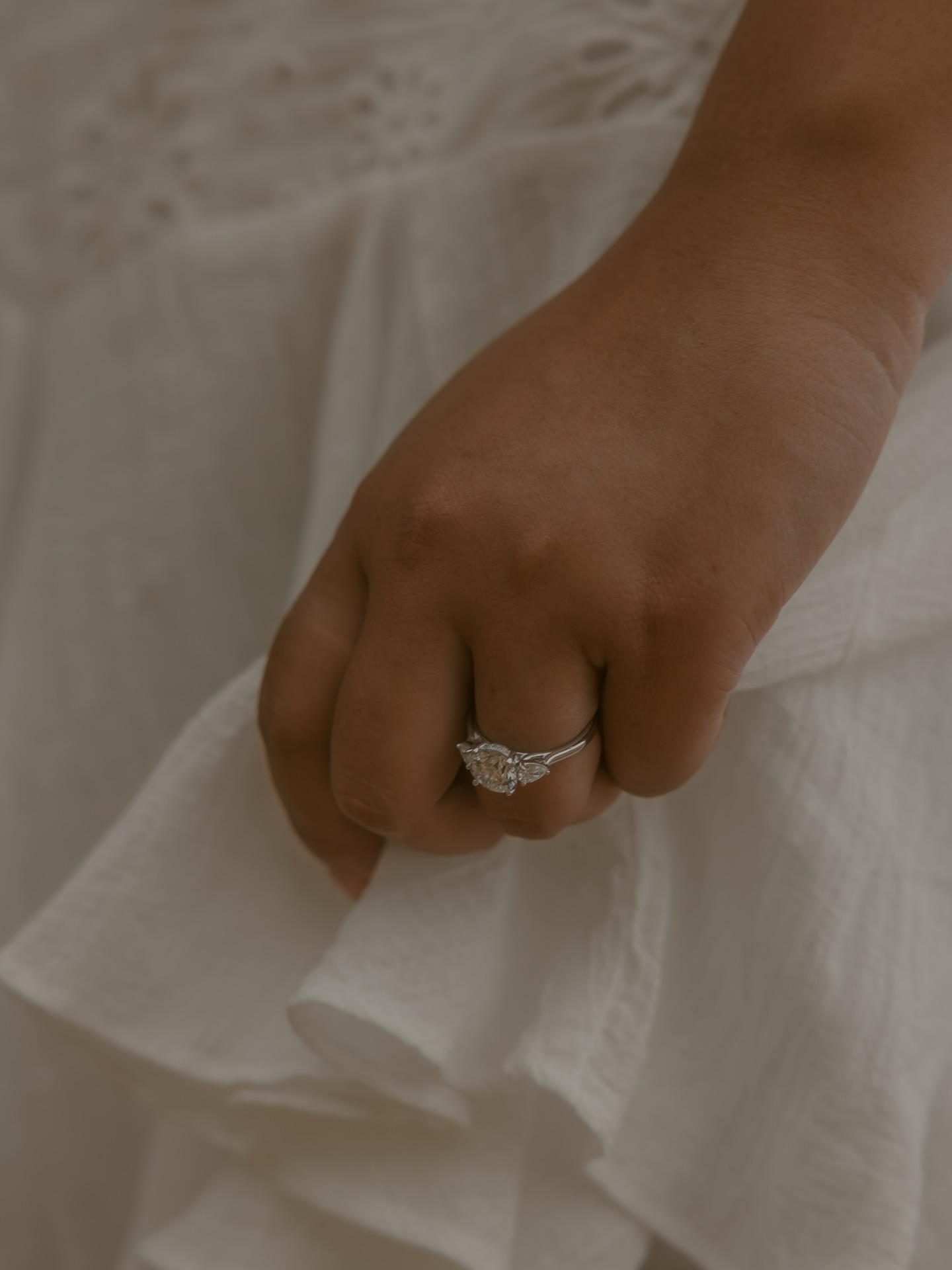 Holiday season full of the love. ✨
.
.
@hamy_cam
.
.
🏷️ Kauai photographer, couple photographer, story telling, engagement photographer, destination photographer, Hawaii photographer, Czech photographer, maternity photographer, candid photographer, honeymoon photographer, socal photographer