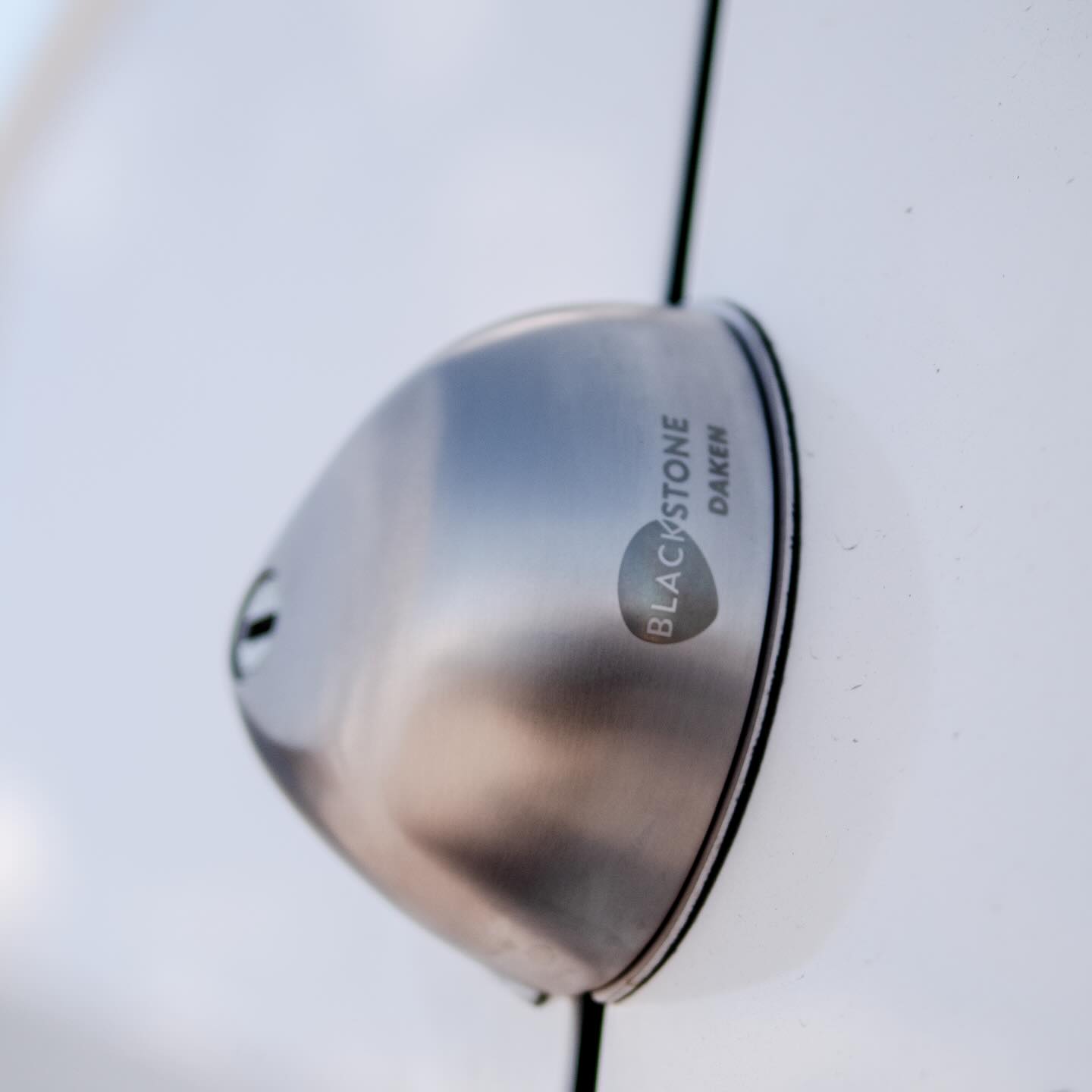 Jul & Nyårsledigt?
Stöldsäkra bilen med Blackstone-lås 🔐
En liten insats – stor trygghet.
👉 Tänk förebyggande.
#blackstonelås #biltrygghet #stöldskydd #julnyår