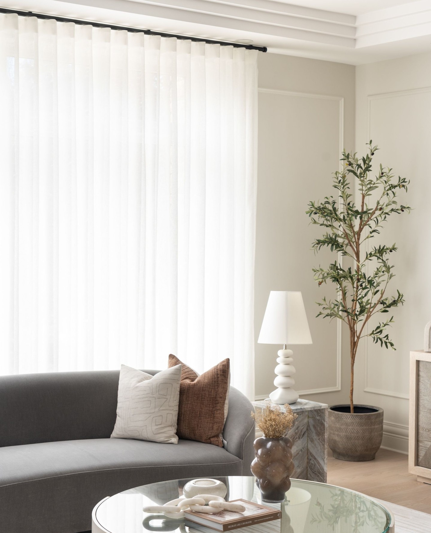 Elevate your living space with the refined elegance of tailored drapery. Our latest collection offers a variety of colors and patterns to enhance any room. 🌟 Experience the art of window dressing—contact us today for your personalized consultation! 🙌 #MTLBlinds #WindowTreatment