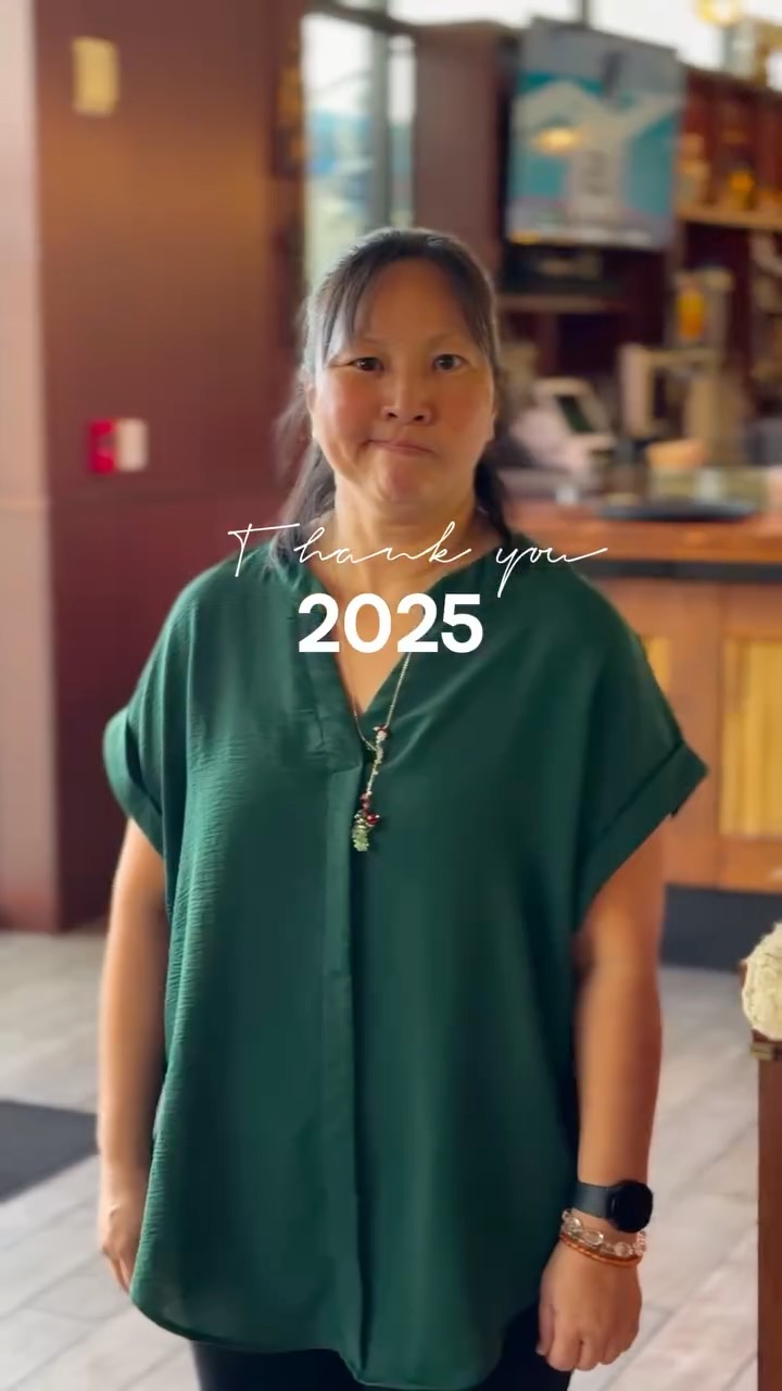 Gratitude for a good 2025 🎆
At Uncle’s Fishmarket, it’s our goal to make dining out a great experience again.
✅Quality: we source the best fresh ingredients.
✅Cleanliness : we partner with proctor gamble and use the latest cleanest chemicals to upkeep our restaurant.
✅Experience: we want to bring back dining out and make it cool again.
Explore your palate! Make it fun again!
#happynewyear #cheersto2026 #goodbye2025 #unclesfmbarandgrill #pearlridgemall