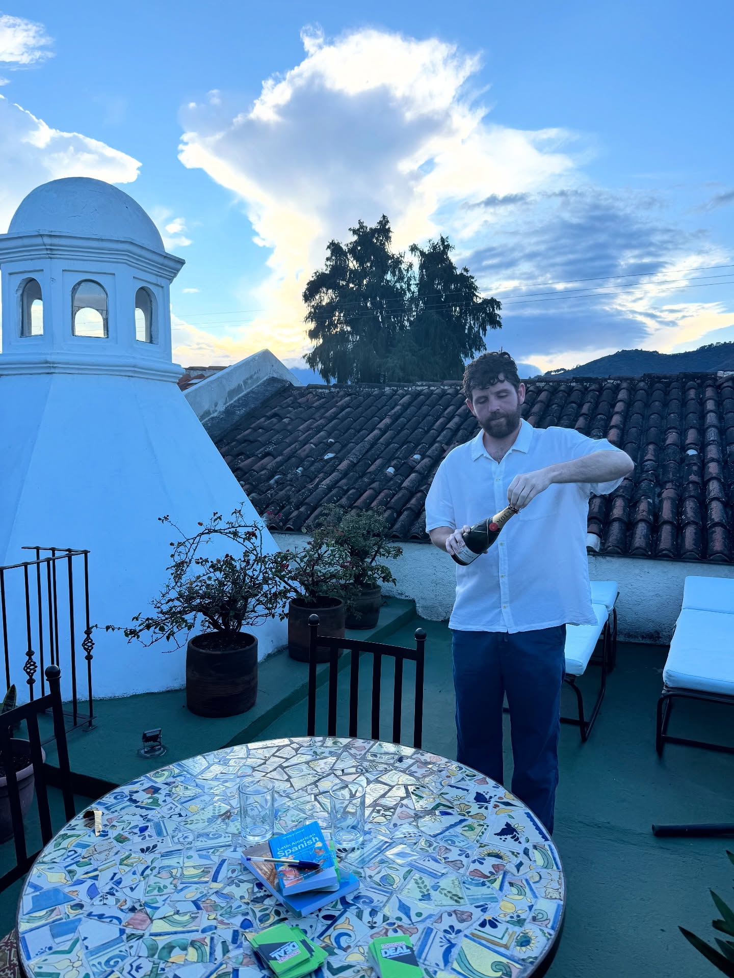 HNY from Guatemala!! š¬š¹š
Muchas gracias to all of you for your wonderful support this year - forever grateful ā„ļøšš»
Hereās some of 2025 š„³
#drawing #sketching #illustrating #pendrawing #artprogress #artist #2025recap #progress