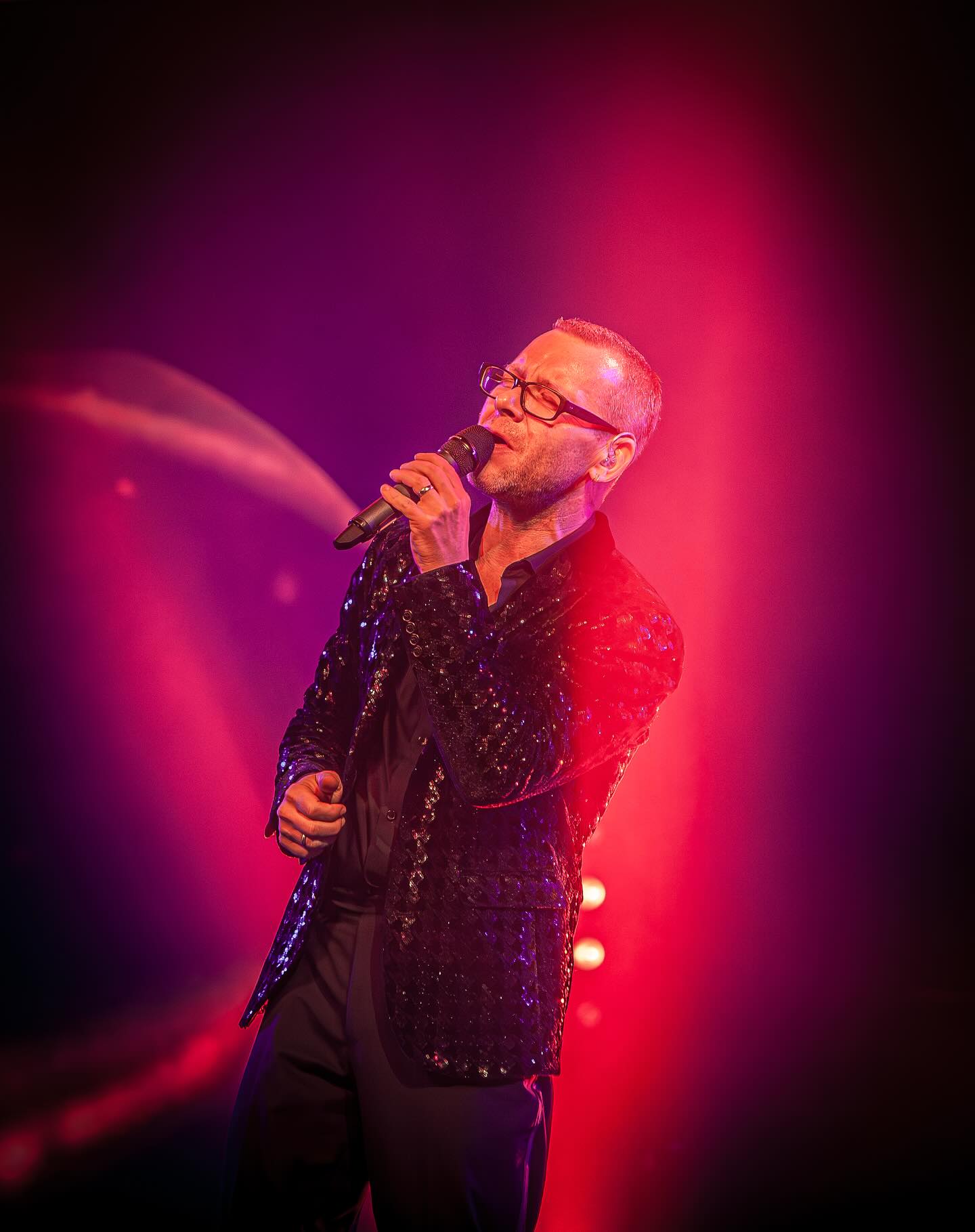 Gänsehaut Moment pur….
💜 Der Song „Angels“ von unserem Mike
#dinnershowleipzig #Livemusik #Nightfever #Leipzig