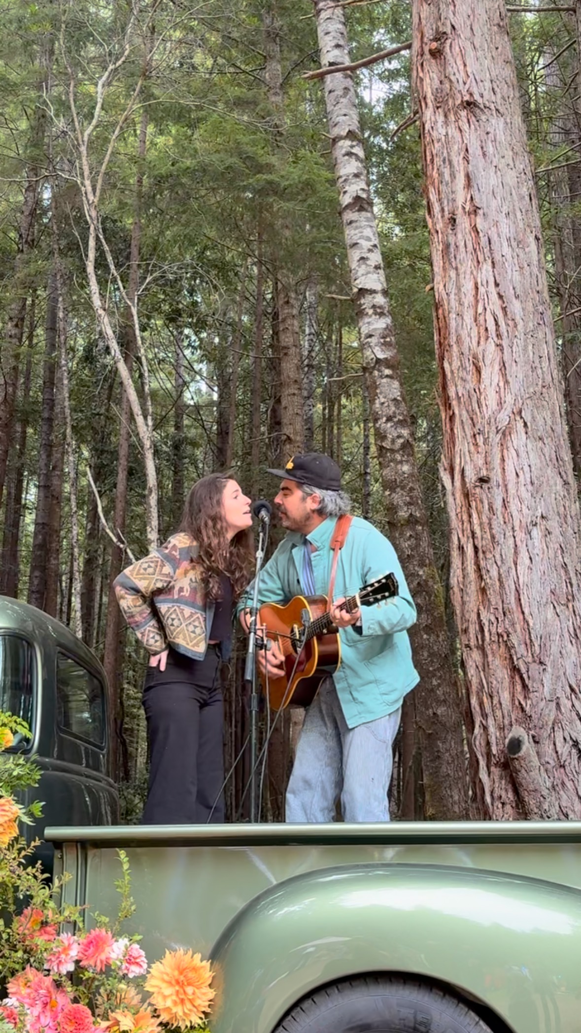 Wishing you moments as peaceful as this in these final days of 2025. We can’t wait to make new memories with you in the year ahead.
@r.o.shapiro and @ltronick captivating us on the ‘53 chevy stage