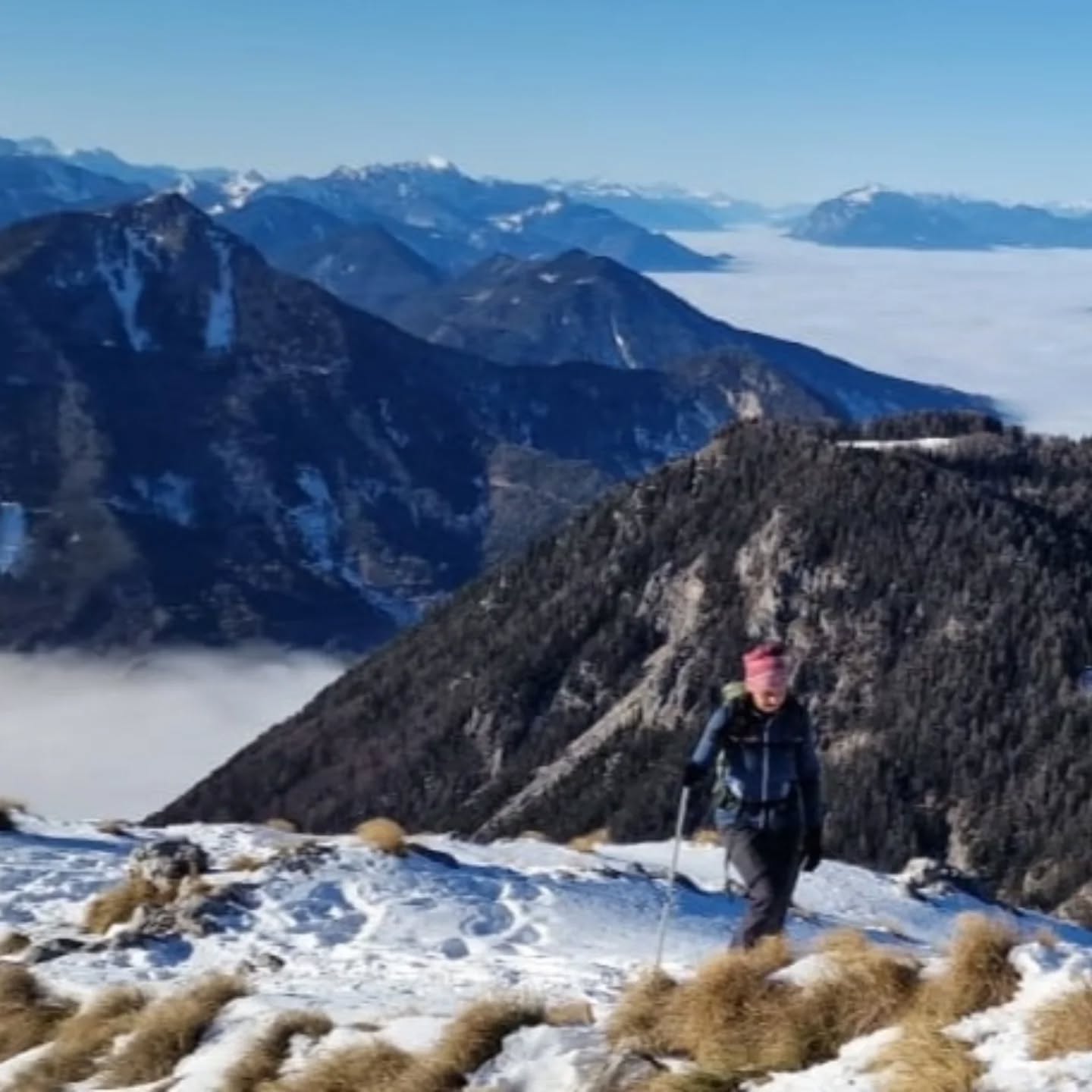 🏔 experience mountains to reset life, more often!
📍Freiberg (Setiče)1923m, Carinthia, 🇦🇹
Kärntner #bergwanderführerin
#hikingtours #hikingadventures #hiking #mountainhikingguide #naturelovers #alps #carinthia #austrianalps #austria #outdoorwomen #outdoor #winterholiday #bergmomente #berg #bergwandern