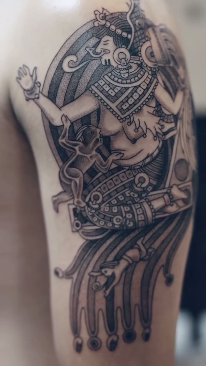 Meaningful piece for the homie Mio. Him and his father Eric are not only some of the best people I know but also extremely gifted artists. He made his first art sale to me when he was like 8 and I’ll continue to collect. It was an honor to put this on you brotha 🤙🏽 Much Love.