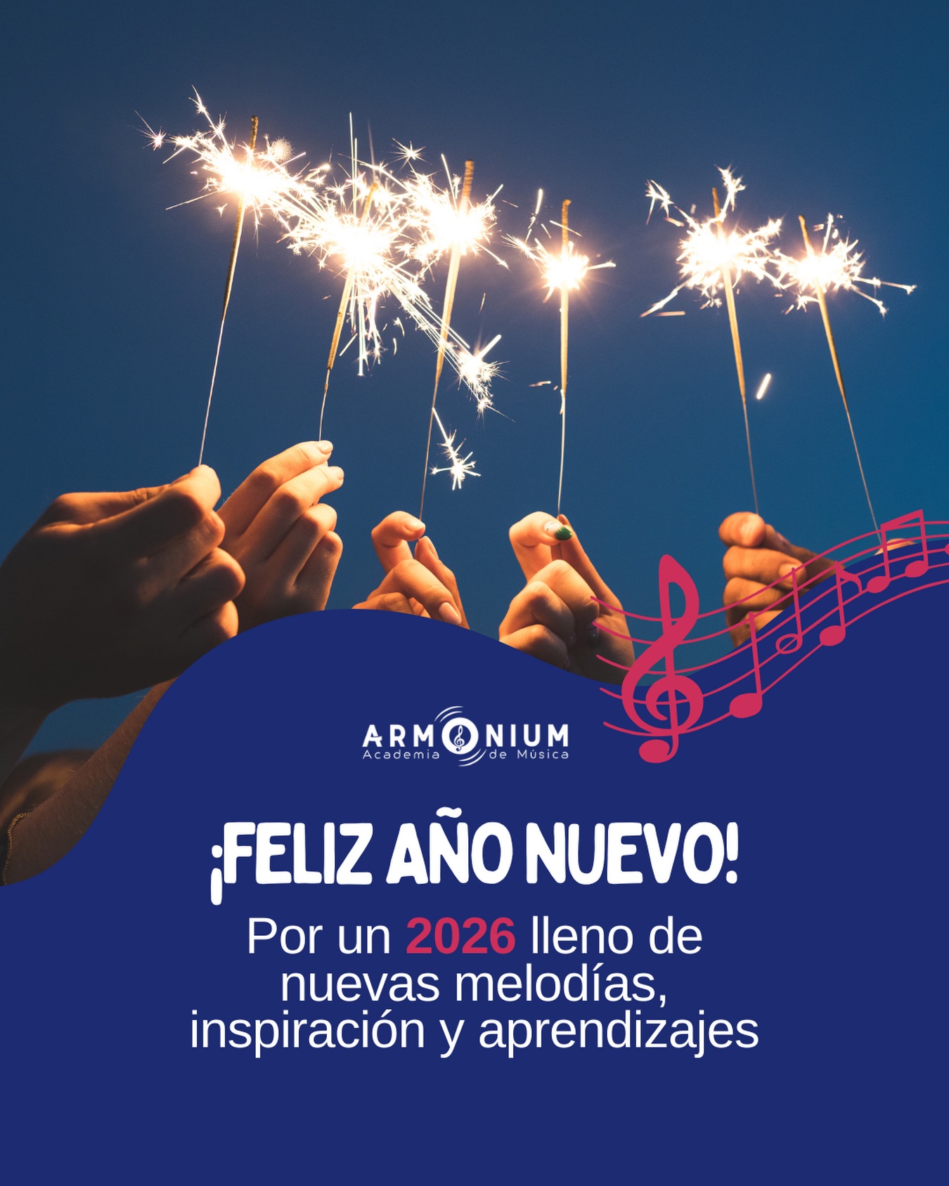 ¡Por un 2026 lleno de nuevas melodías, inspiración y aprendizajes!
Gracias por acompañarnos durante todo este año y por hacer de Armonium un lugar donde la música se vive con pasión.
💫 Que el nuevo año traiga más ritmo, más acordes y más sueños cumplidos.