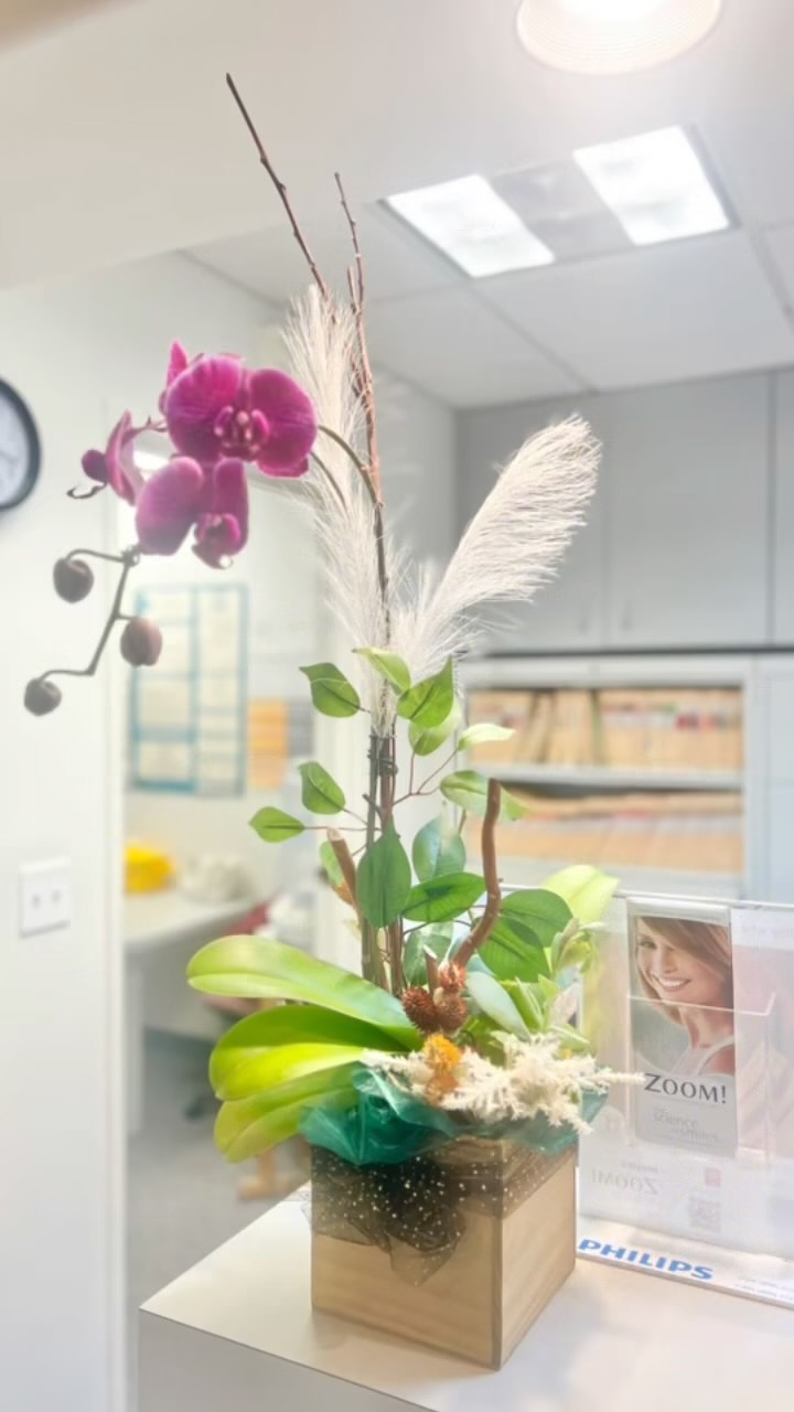 Orchids gifts to the Dr’s office🎁🎁 🦷 🧑⚕️👩⚕️🩺
Holiday gift 🎁
#orchid #love #flowers #delivery #gift