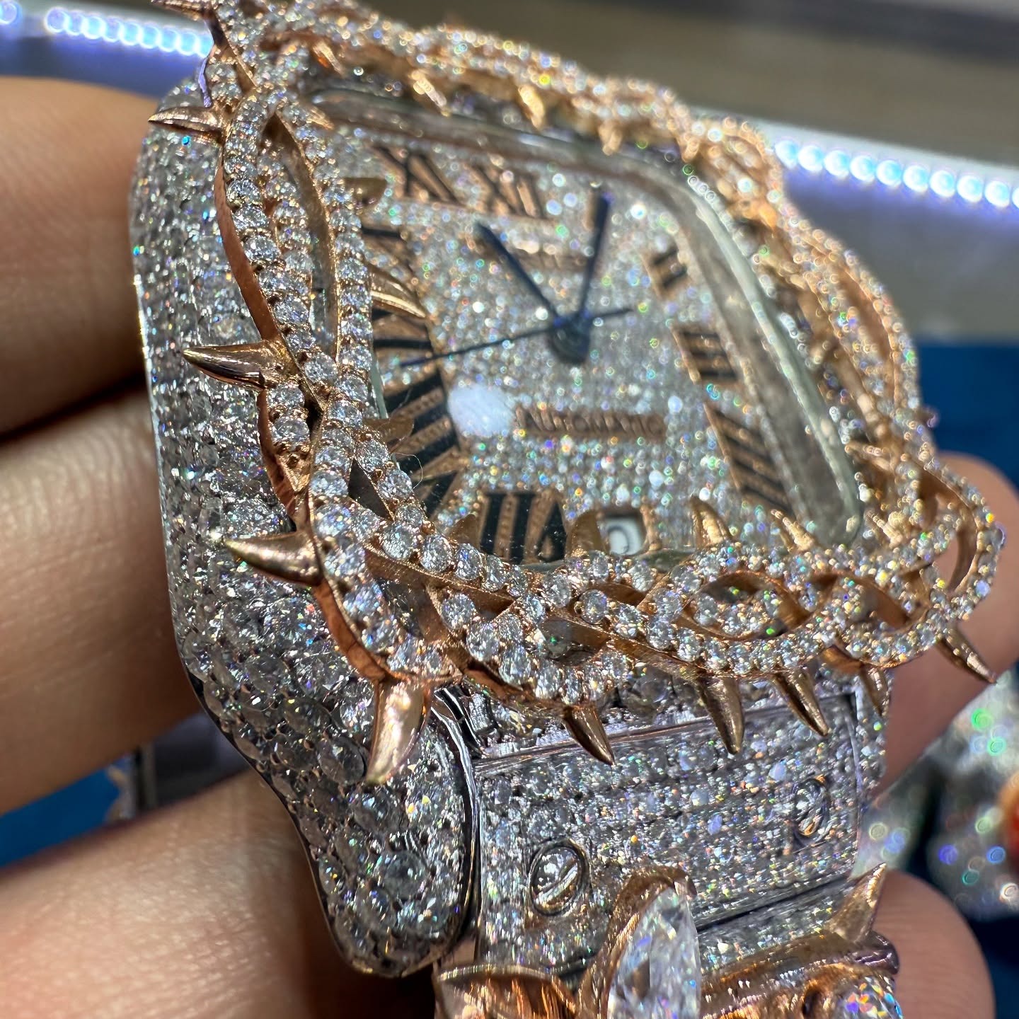 #moissanite #moissanitejewelry #moissaniterings #moissanitediamond #moissanitevsdiamond #moissanitewatch #moissanitewatches