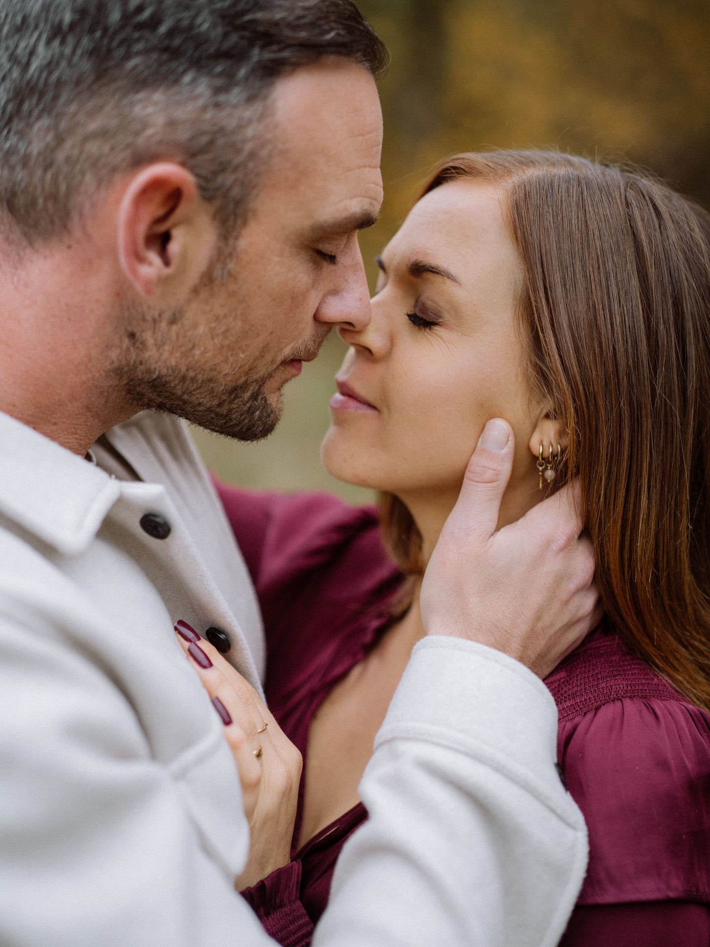 Ik las laatst een quote ‘there’s nothing more beautiful than seeing your best friend being loved by the right person’ en dat is zó waar! Mijn lieve vriendin @annieks.healthyjourney zo gelukkig zien met haar lover is ge-wel-dig!🥹 De mooiste foto’s van ze samen had ik hier nog niet eens gedeeld, dus daar wil ik zo op het nippertje in 2025 nog even gebruik van maken! Want 2026 wordt ook nog eens een heel bijzonder jaar voor ze 🤰🏻 kan niet wachten om dat kleine wondertje in haar buik te ontmoeten 🥰
#countingdown #loveshoot #fotograafdoetinchem #fotograaf #fotoshoot