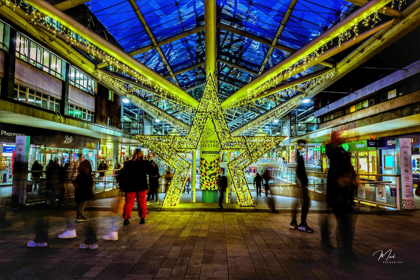 Ghosts of the precinct #streetphotographydaily #visitcoventry #streetphotography #covcitycentre